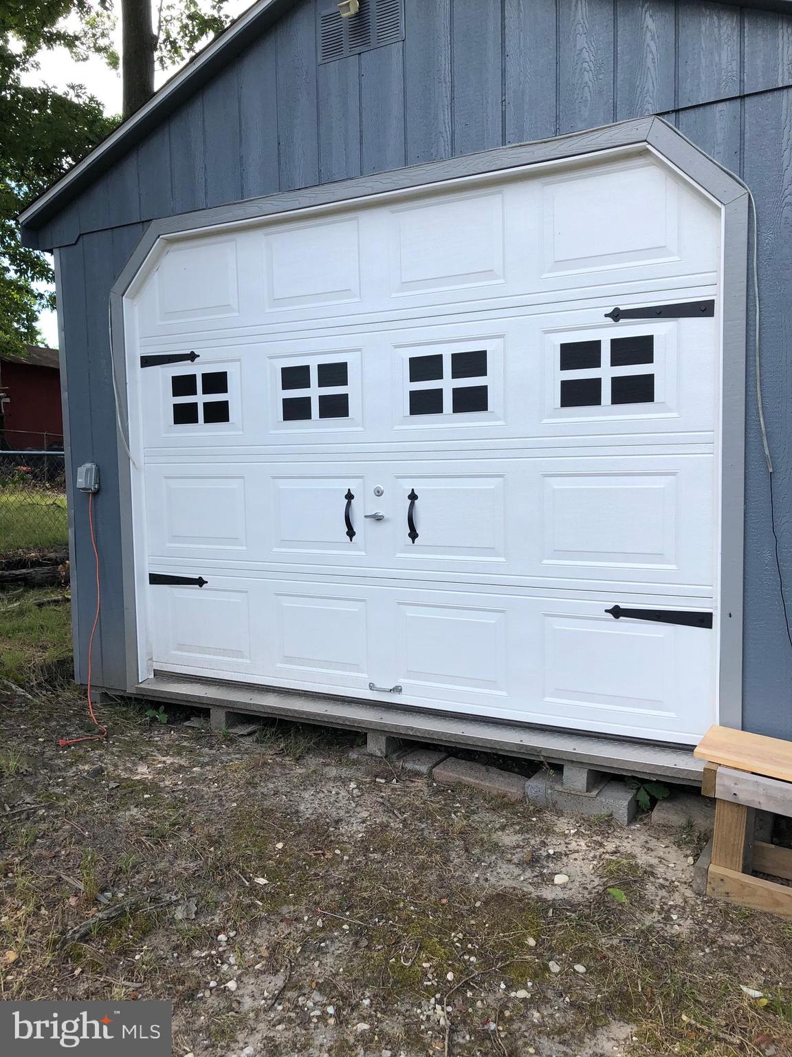 AUTH VILLAGE - Residential