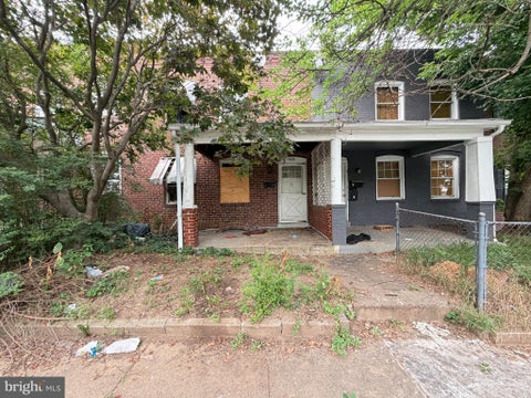 Townhouse For Sale - 612 Arsan Avenue<br/> Baltimore City County, BALTIMORE, MD 21225