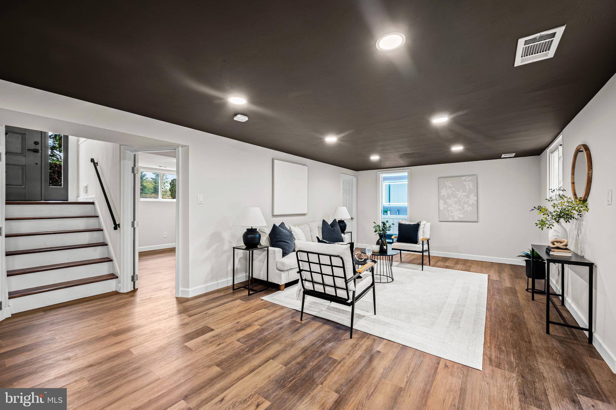 STONEYBROOK - Residential