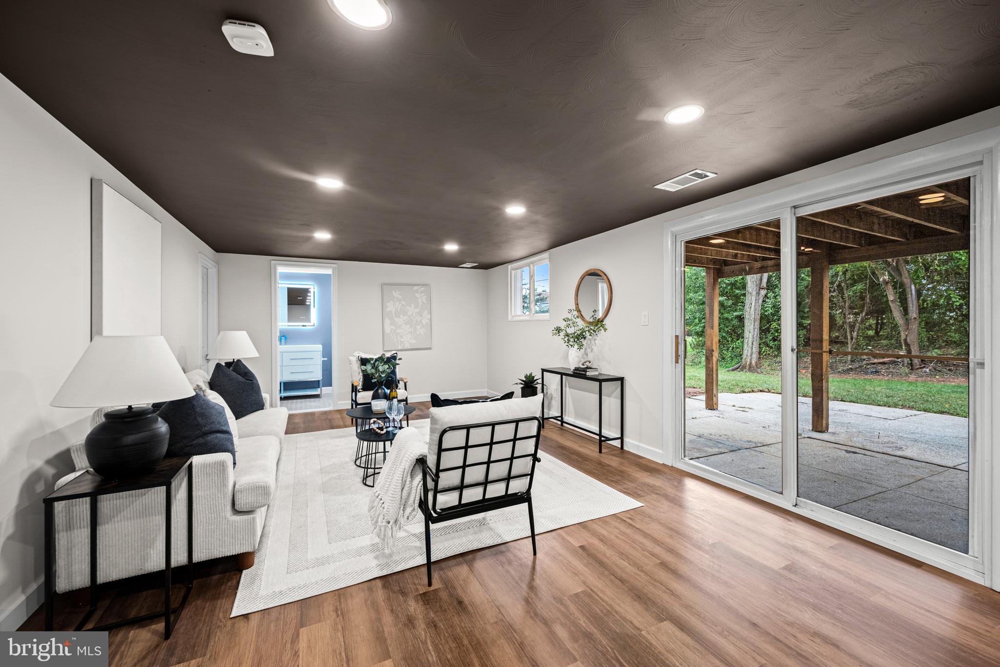 STONEYBROOK - Residential