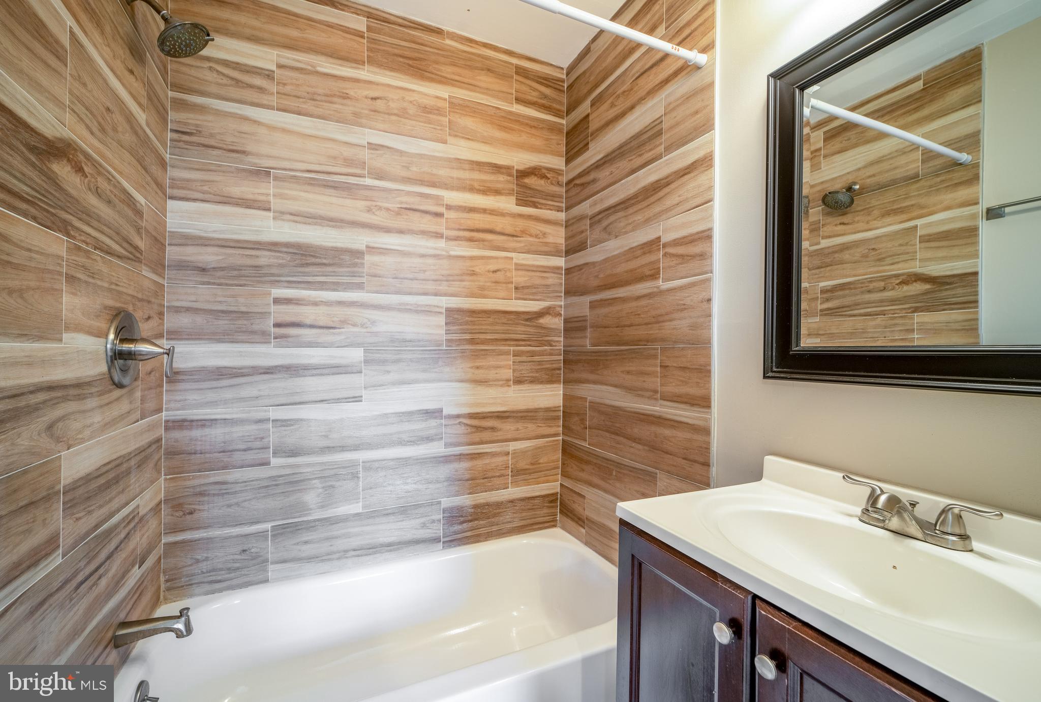 WILLOWBROOK - Residential Lease