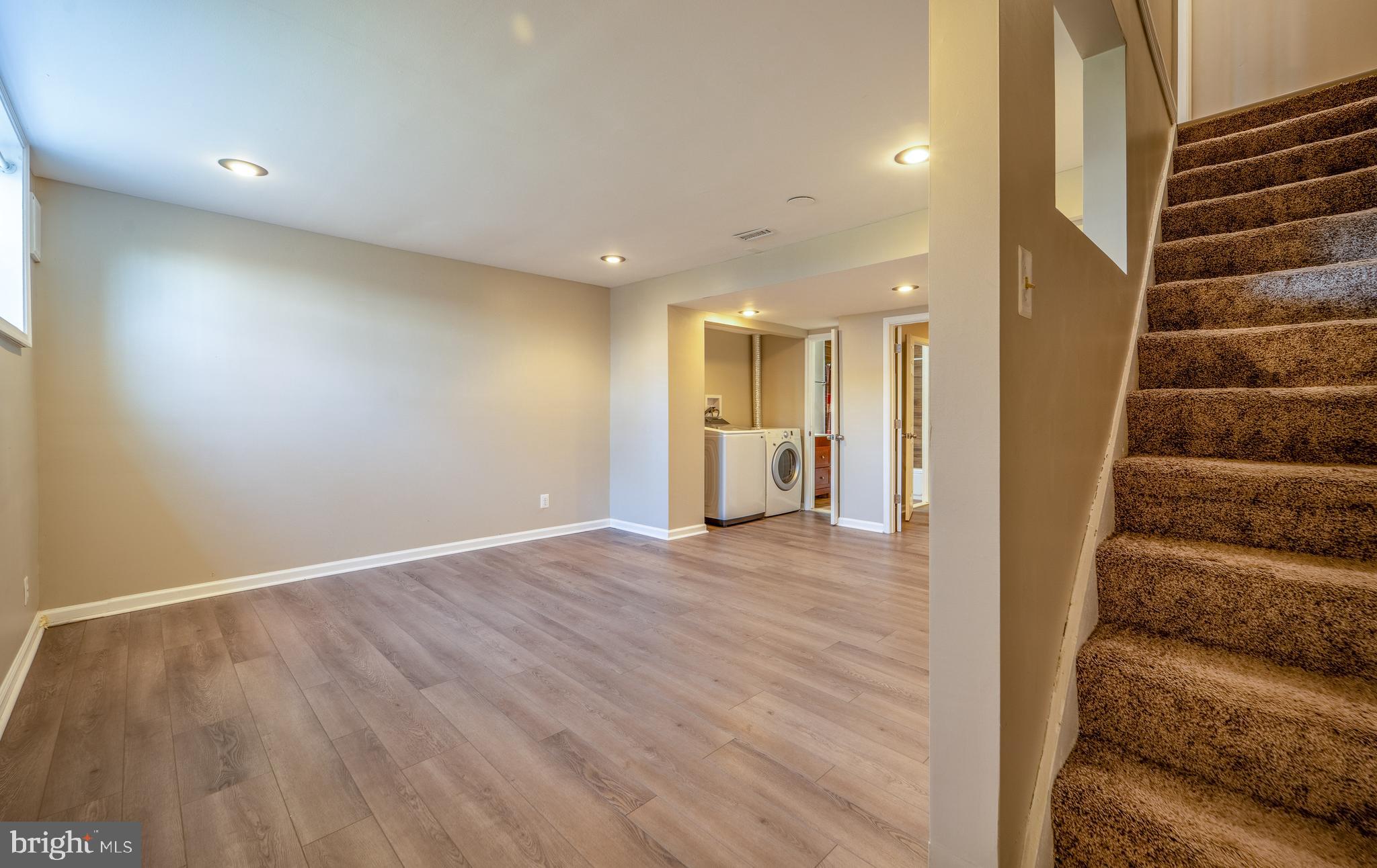 WILLOWBROOK - Residential Lease