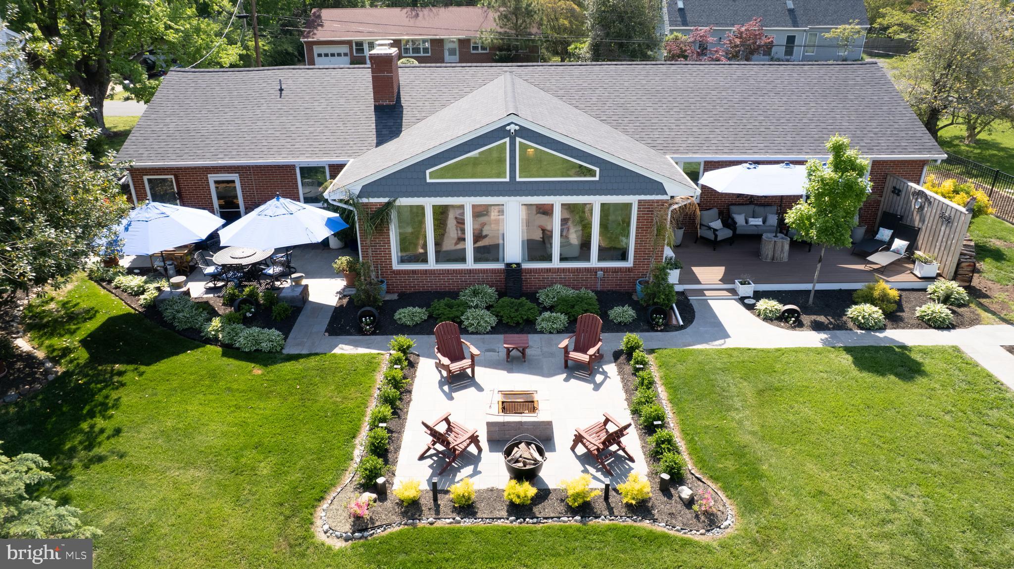 ALGONQUIN - Residential