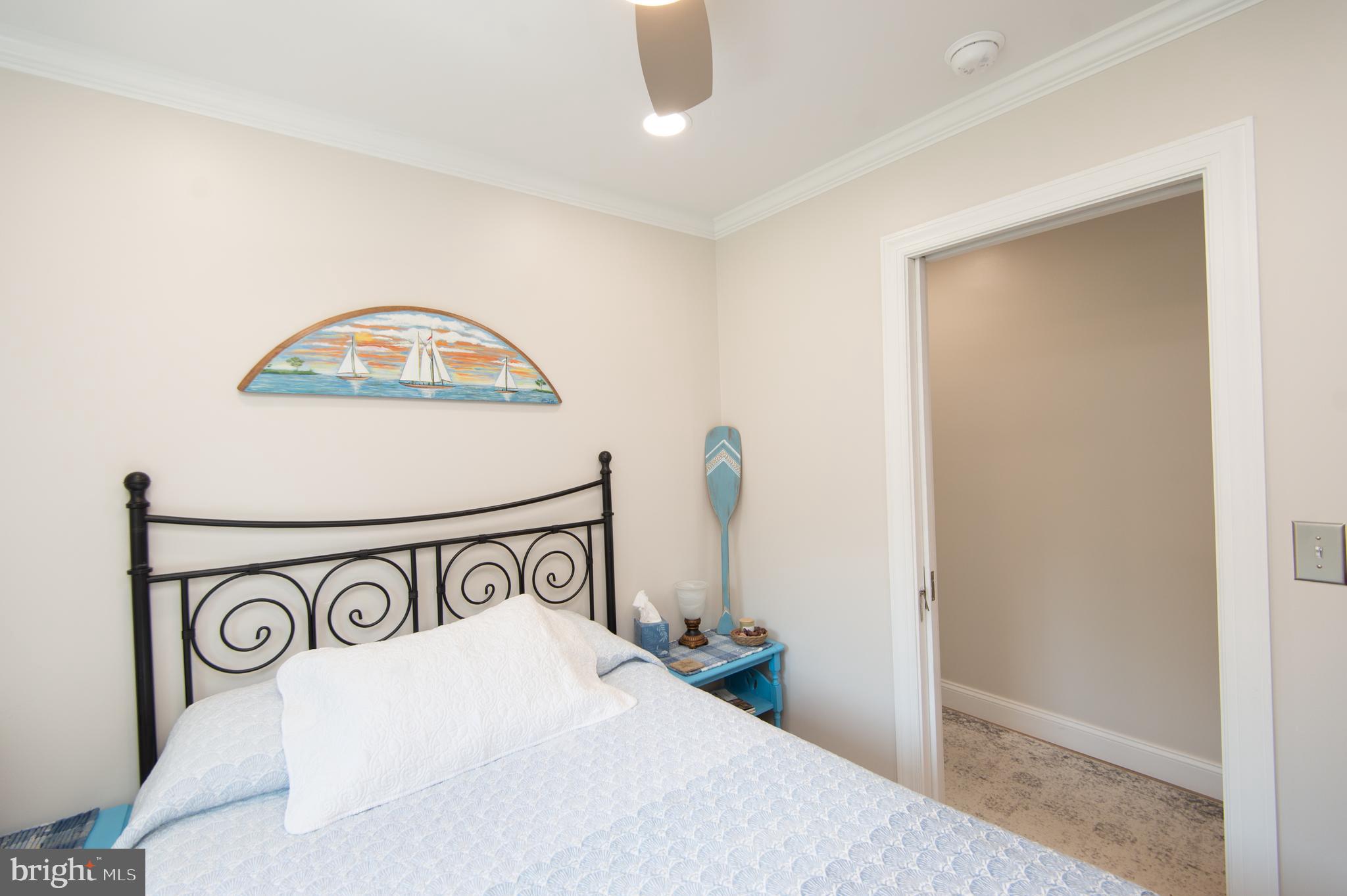 ALGONQUIN - Residential