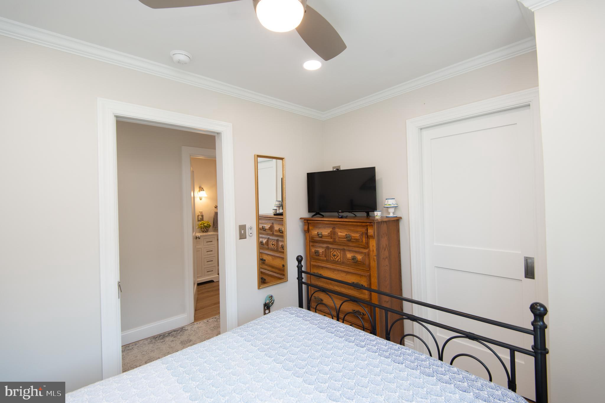 ALGONQUIN - Residential