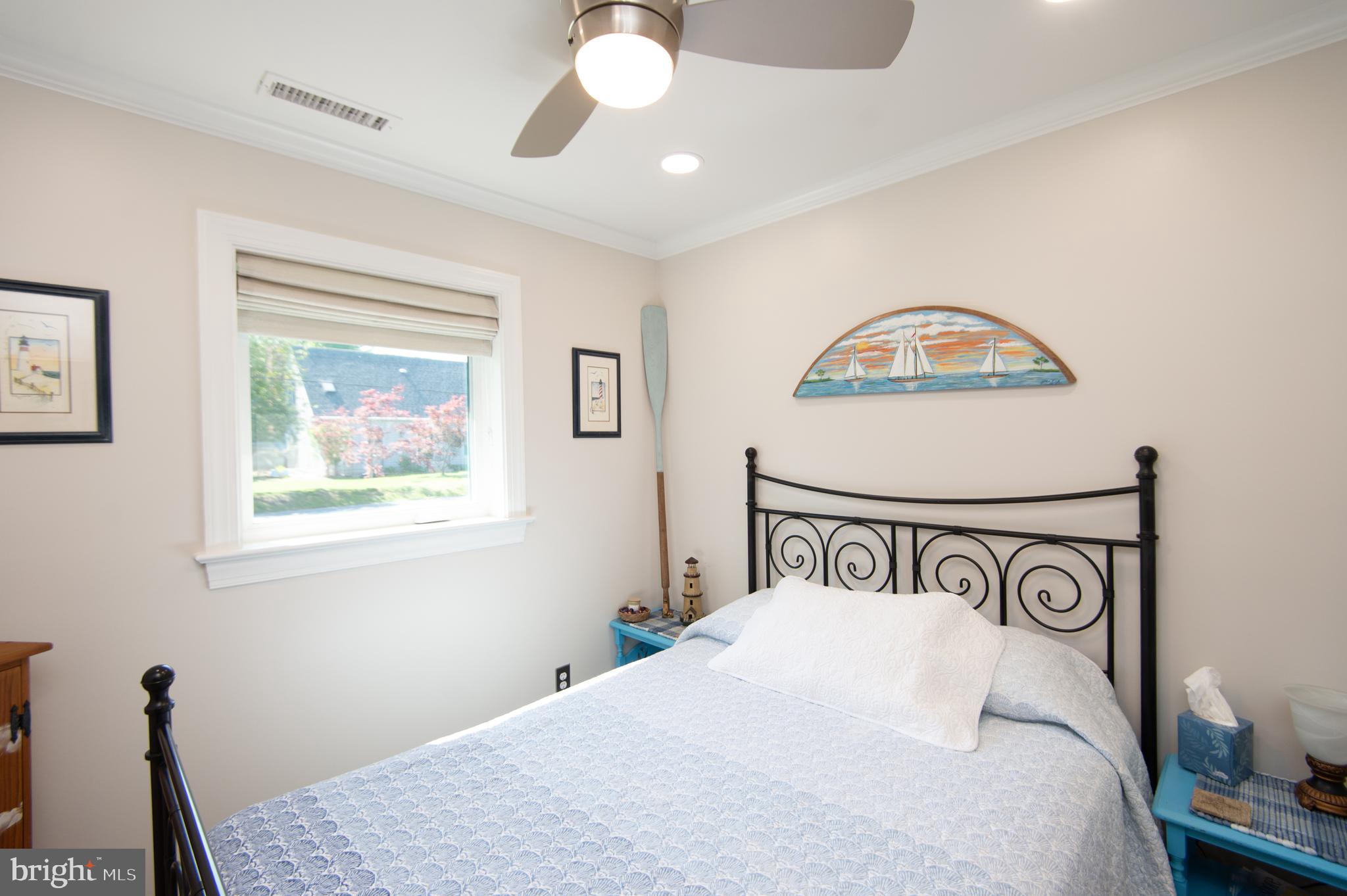 ALGONQUIN - Residential