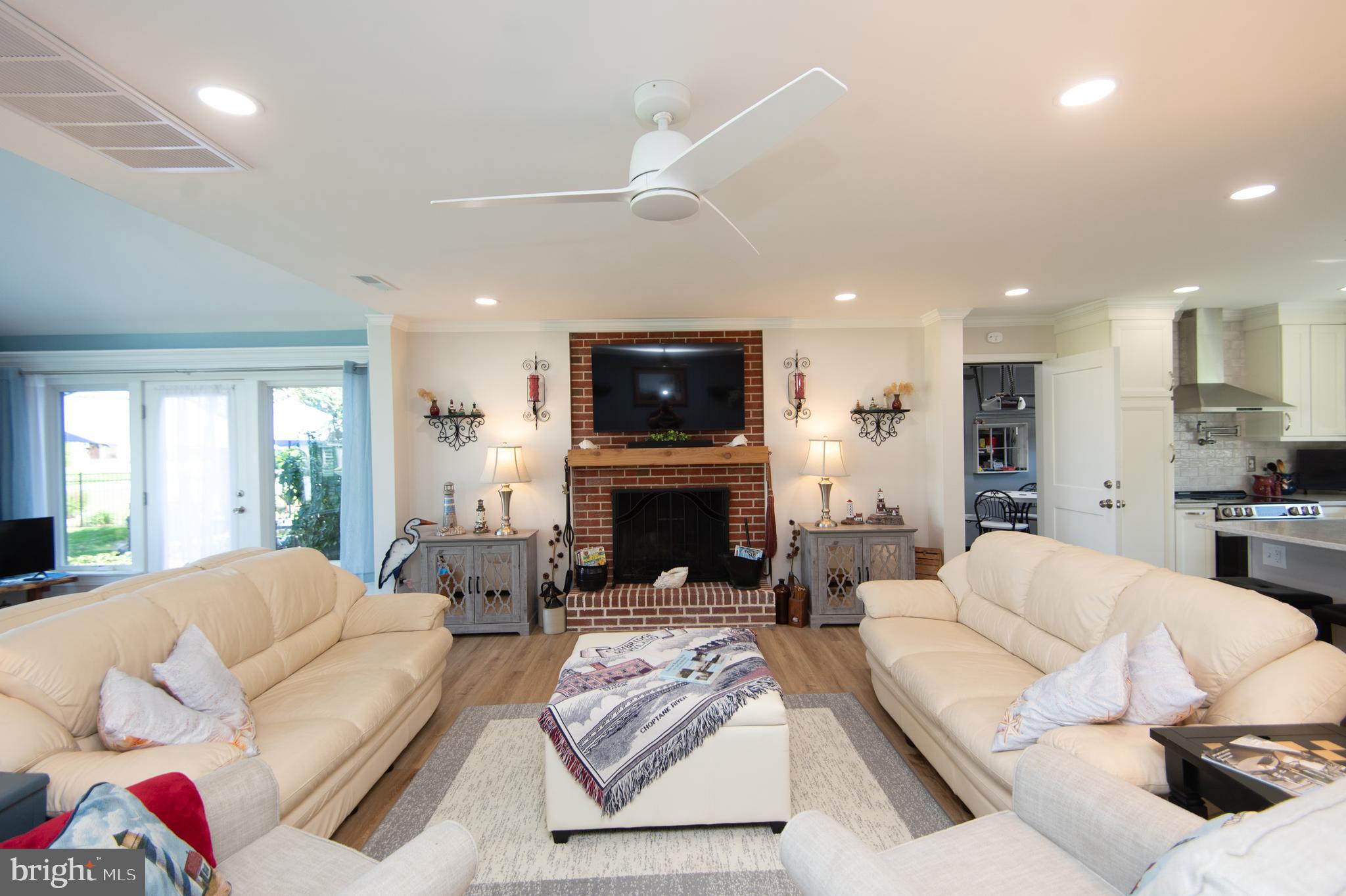 ALGONQUIN - Residential