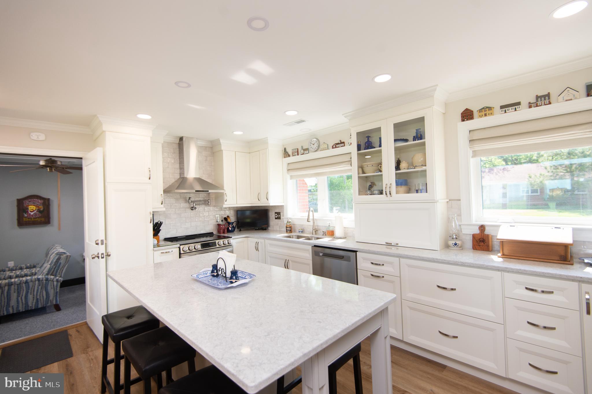 ALGONQUIN - Residential