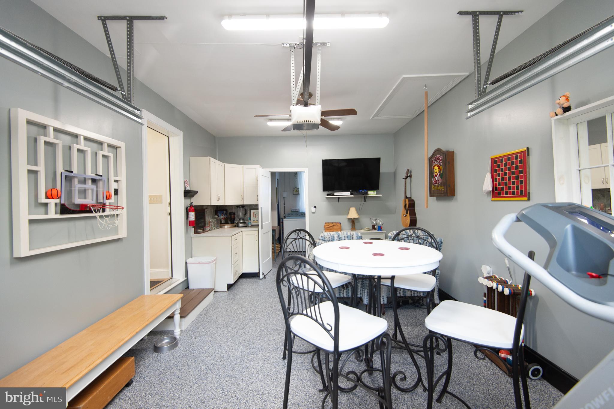 ALGONQUIN - Residential