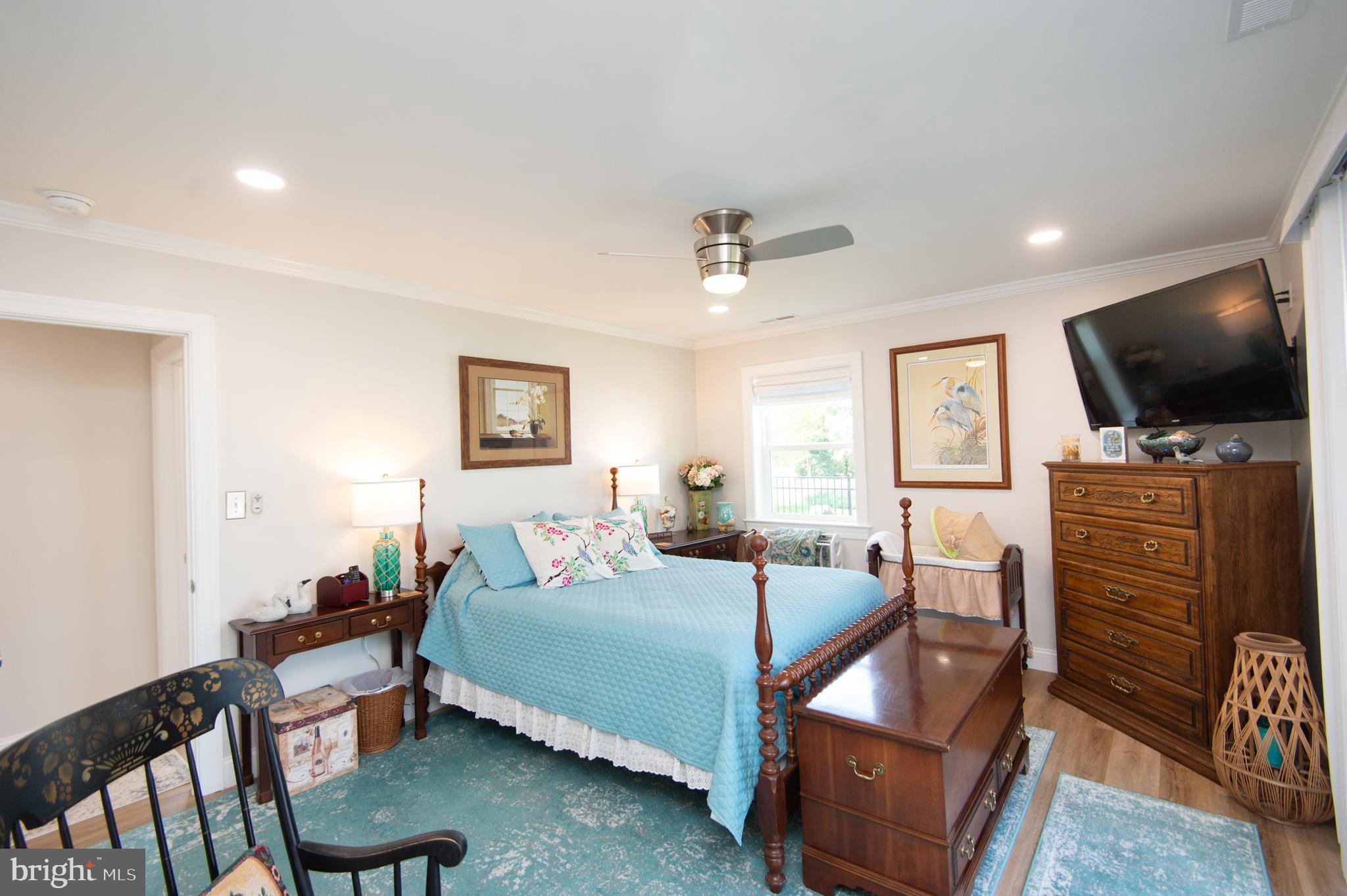 ALGONQUIN - Residential