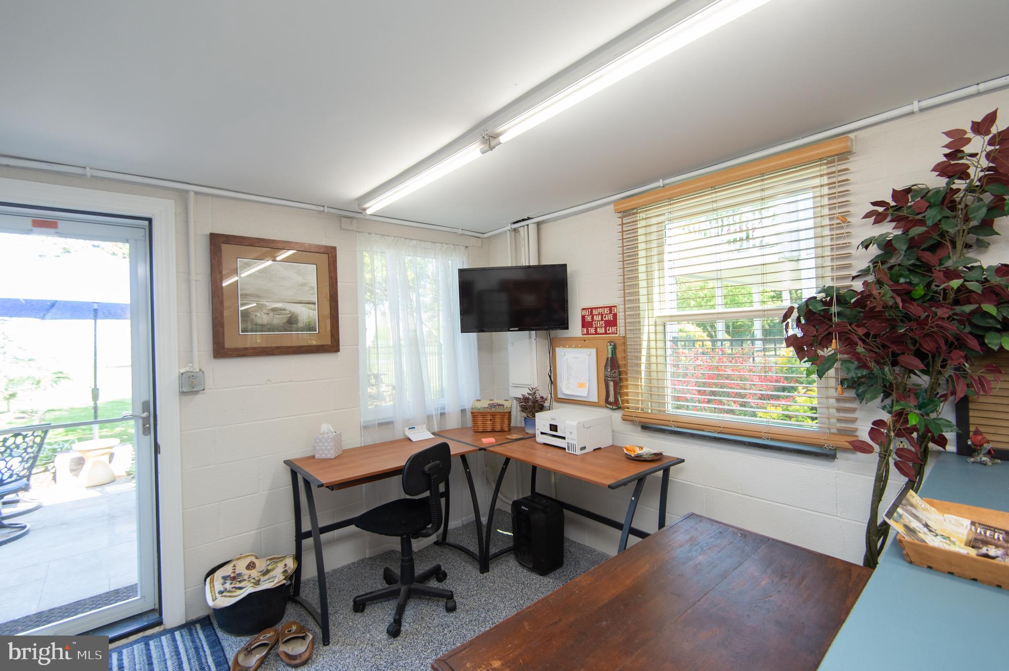 ALGONQUIN - Residential