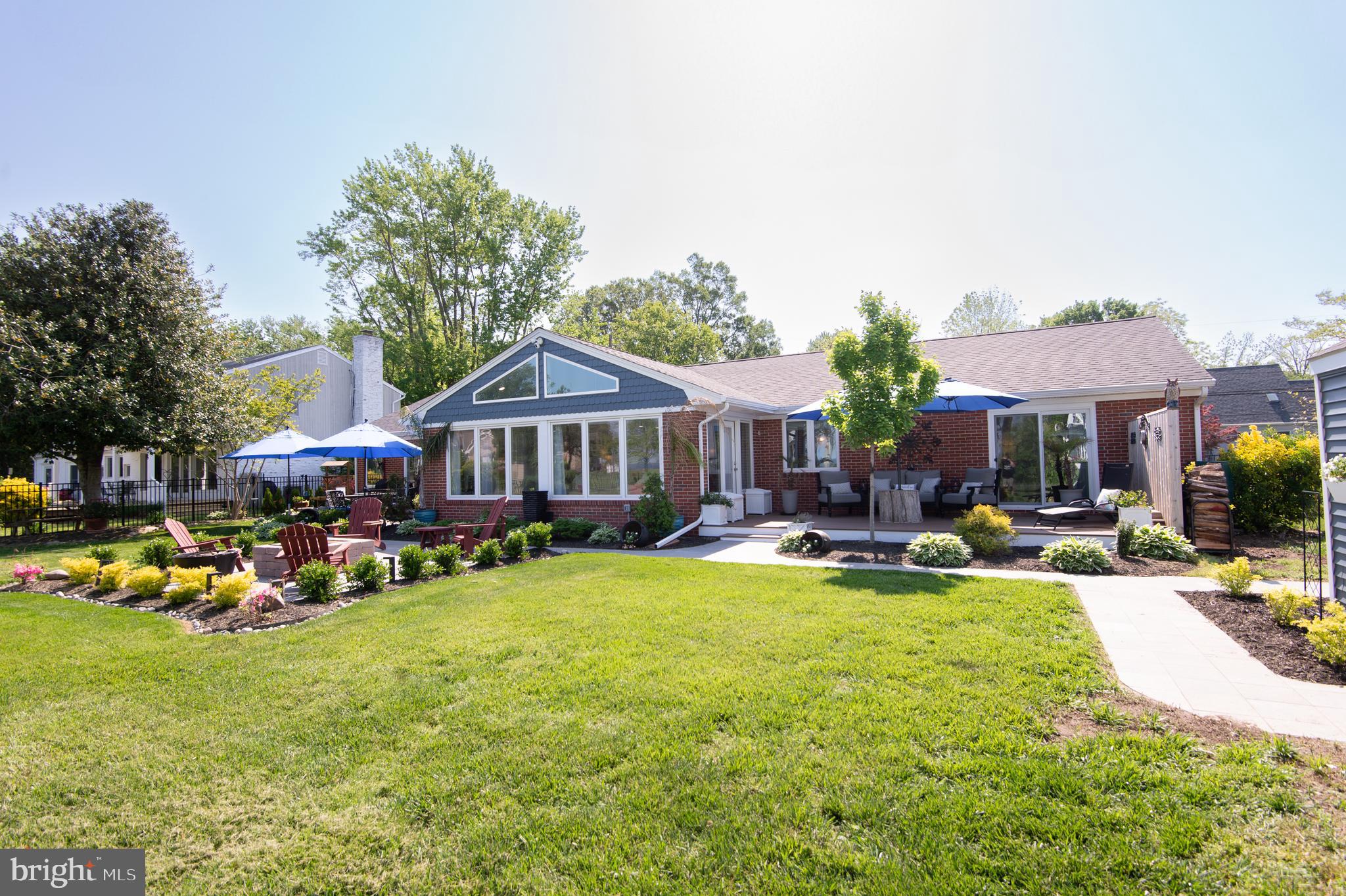 ALGONQUIN - Residential