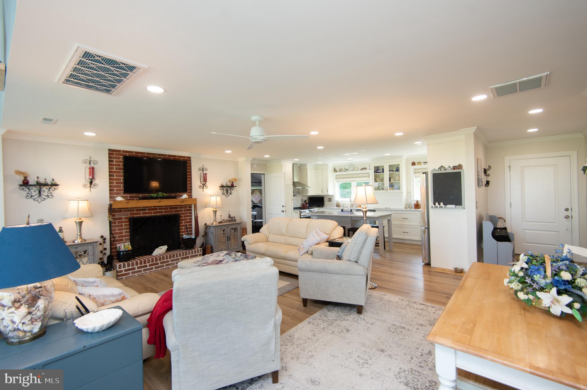 ALGONQUIN - Residential