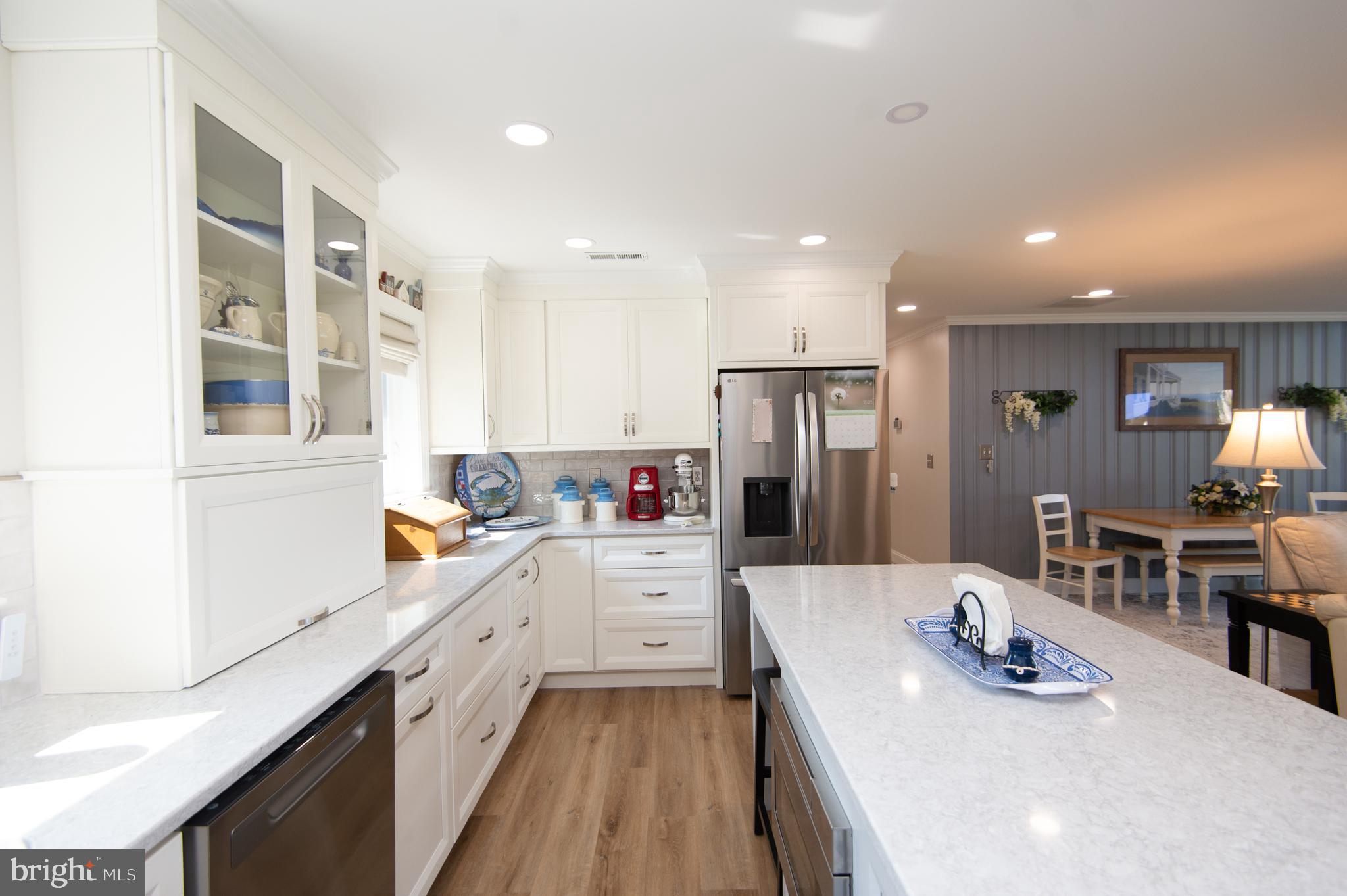 ALGONQUIN - Residential