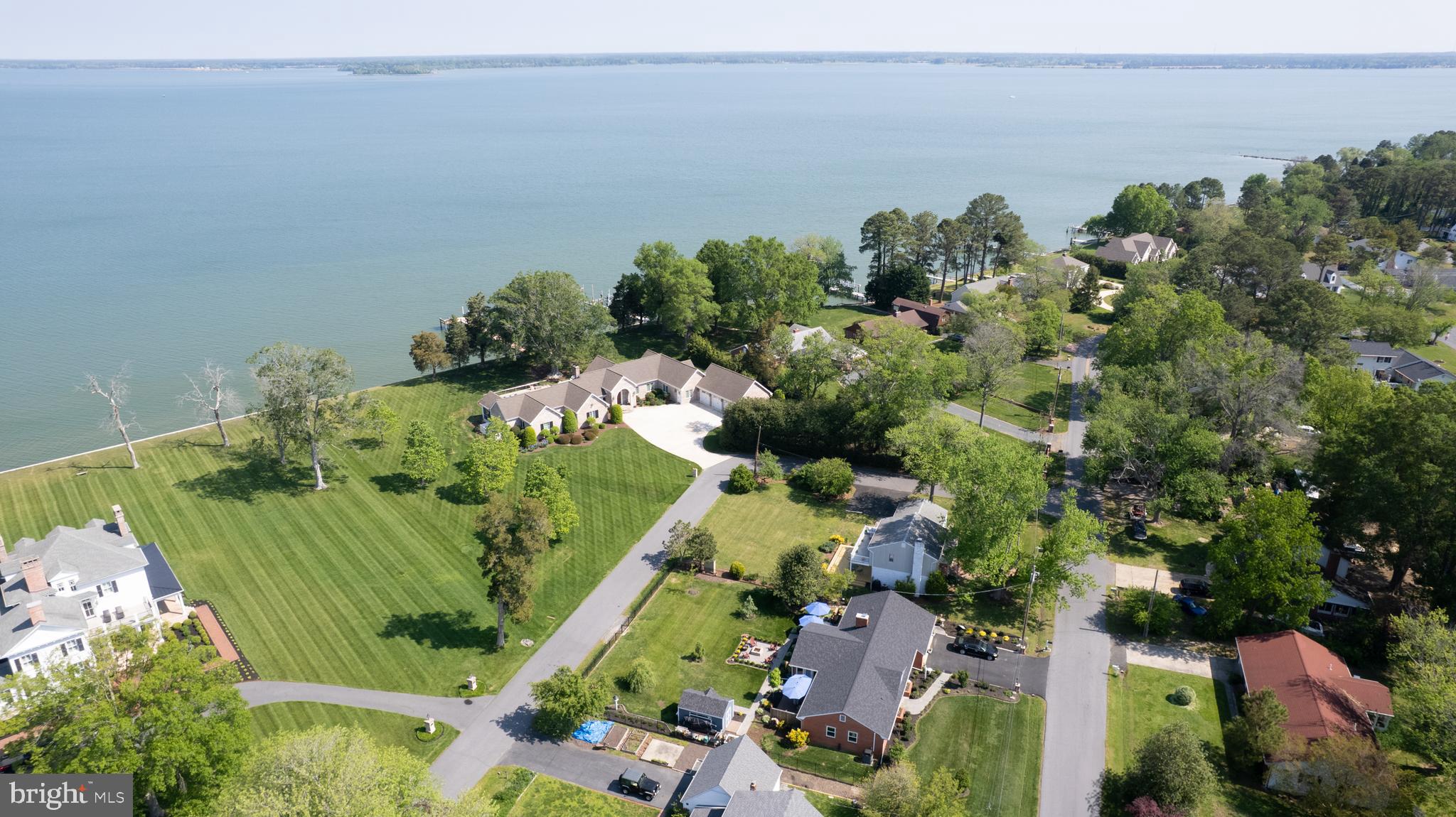 ALGONQUIN - Residential