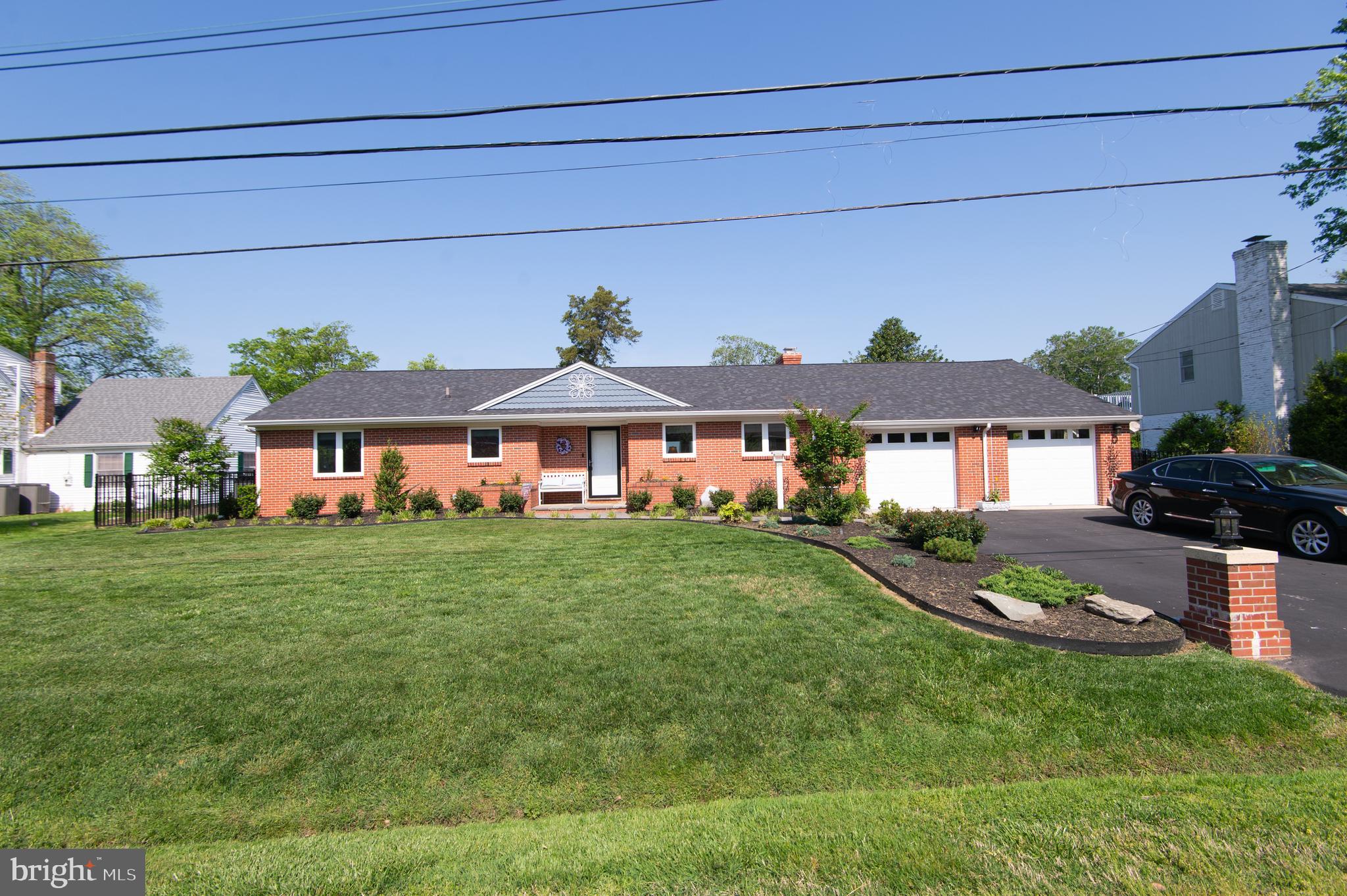 ALGONQUIN - Residential