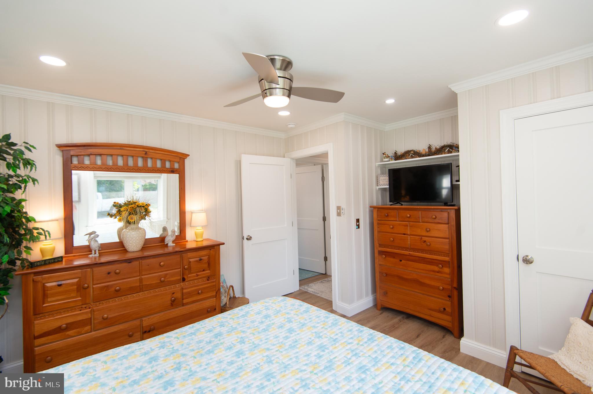 ALGONQUIN - Residential