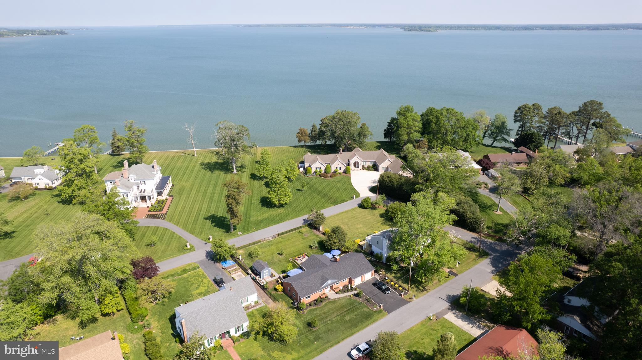 ALGONQUIN - Residential