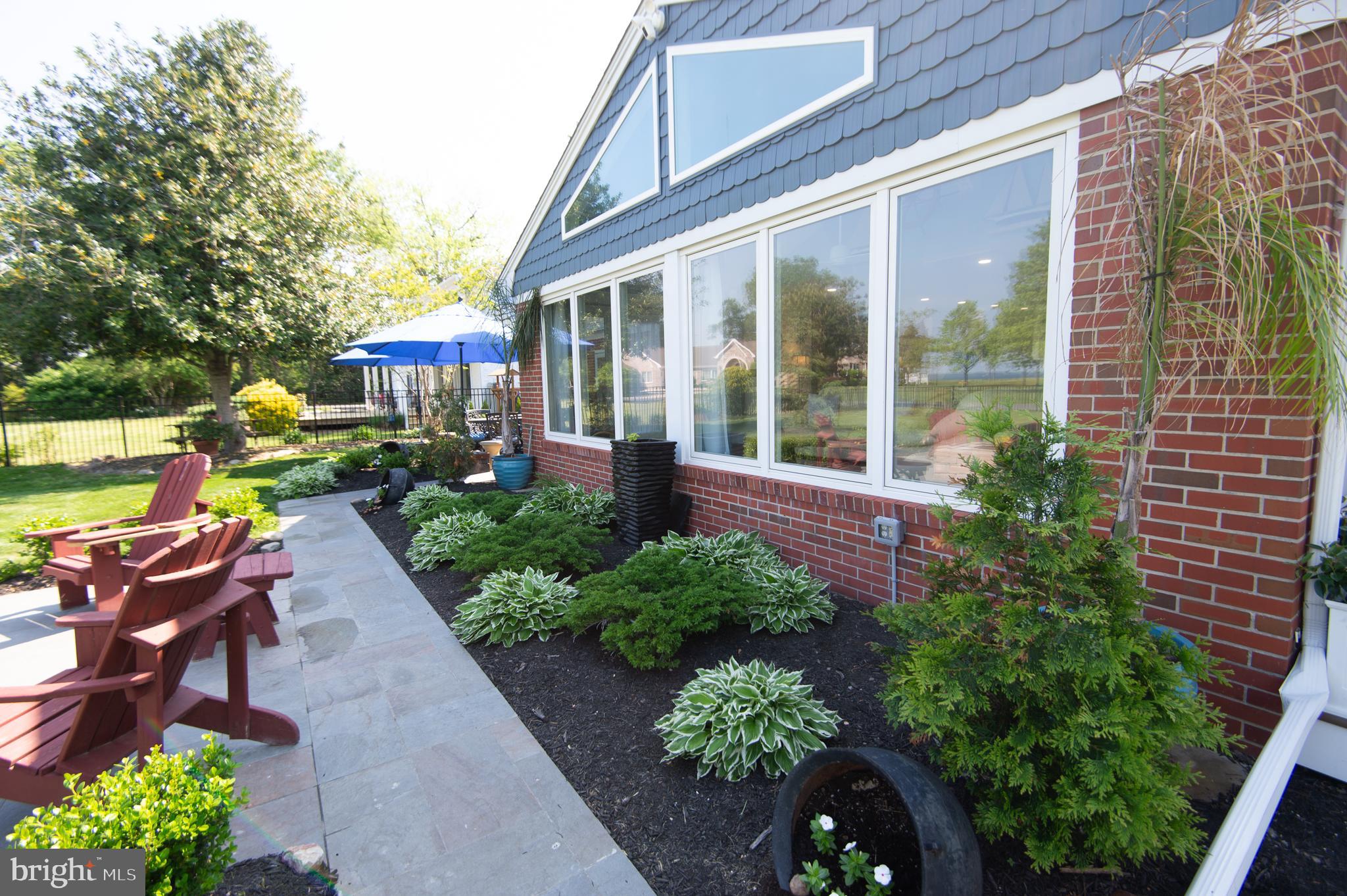 ALGONQUIN - Residential