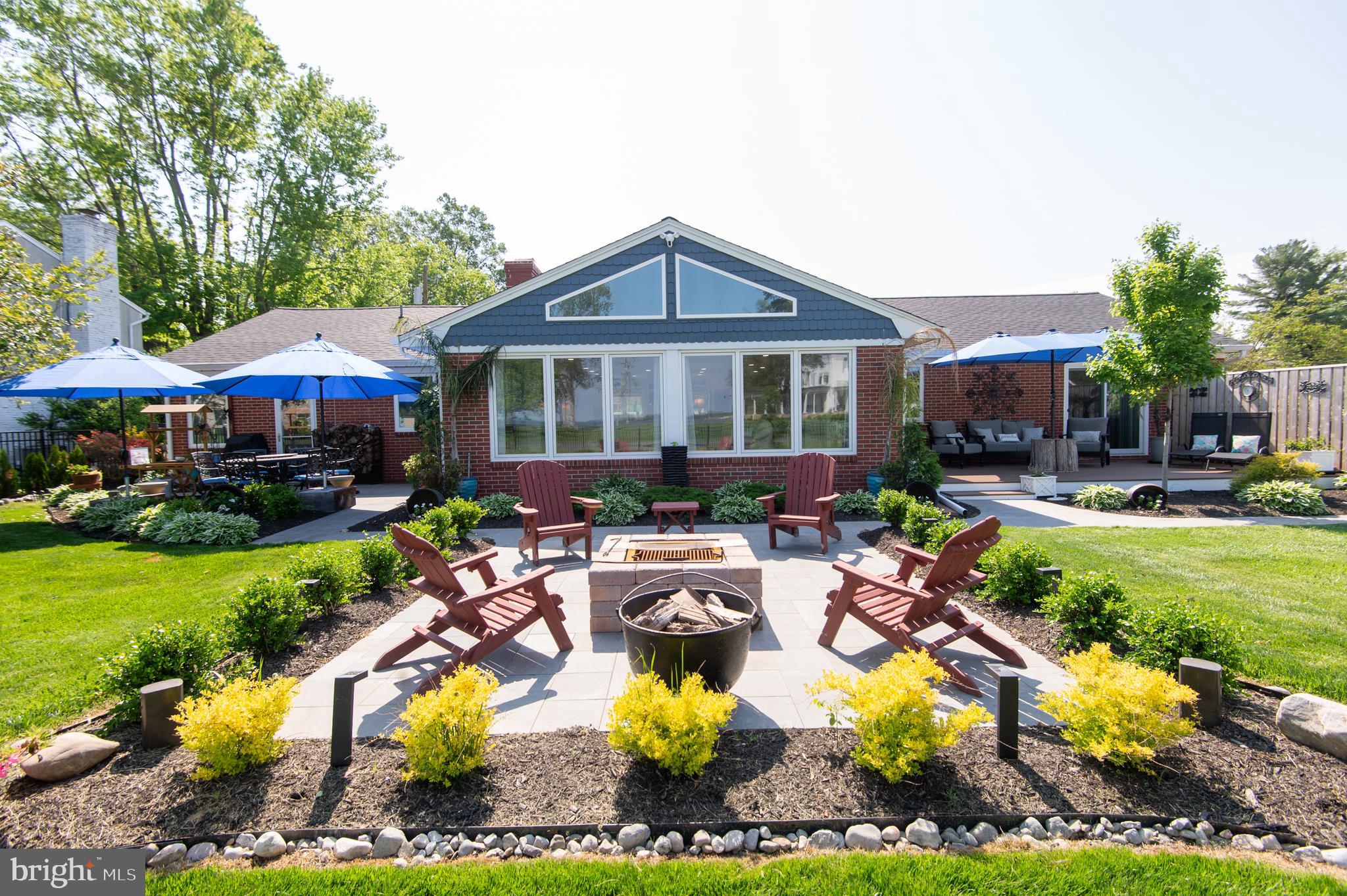 ALGONQUIN - Residential