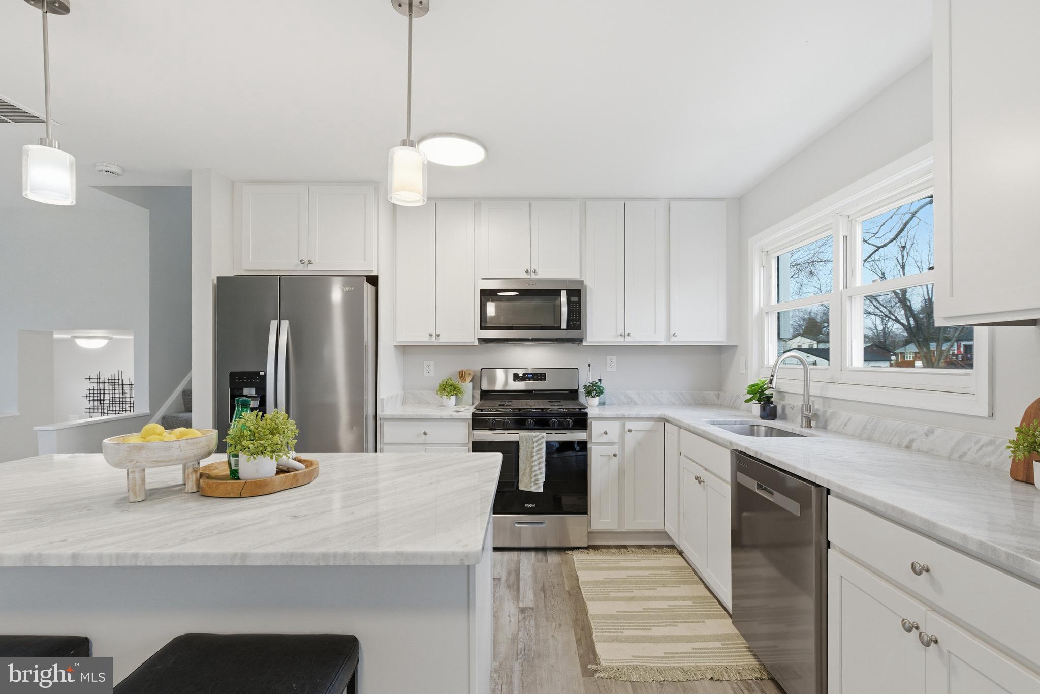 SURRATTS GARDENS - Residential