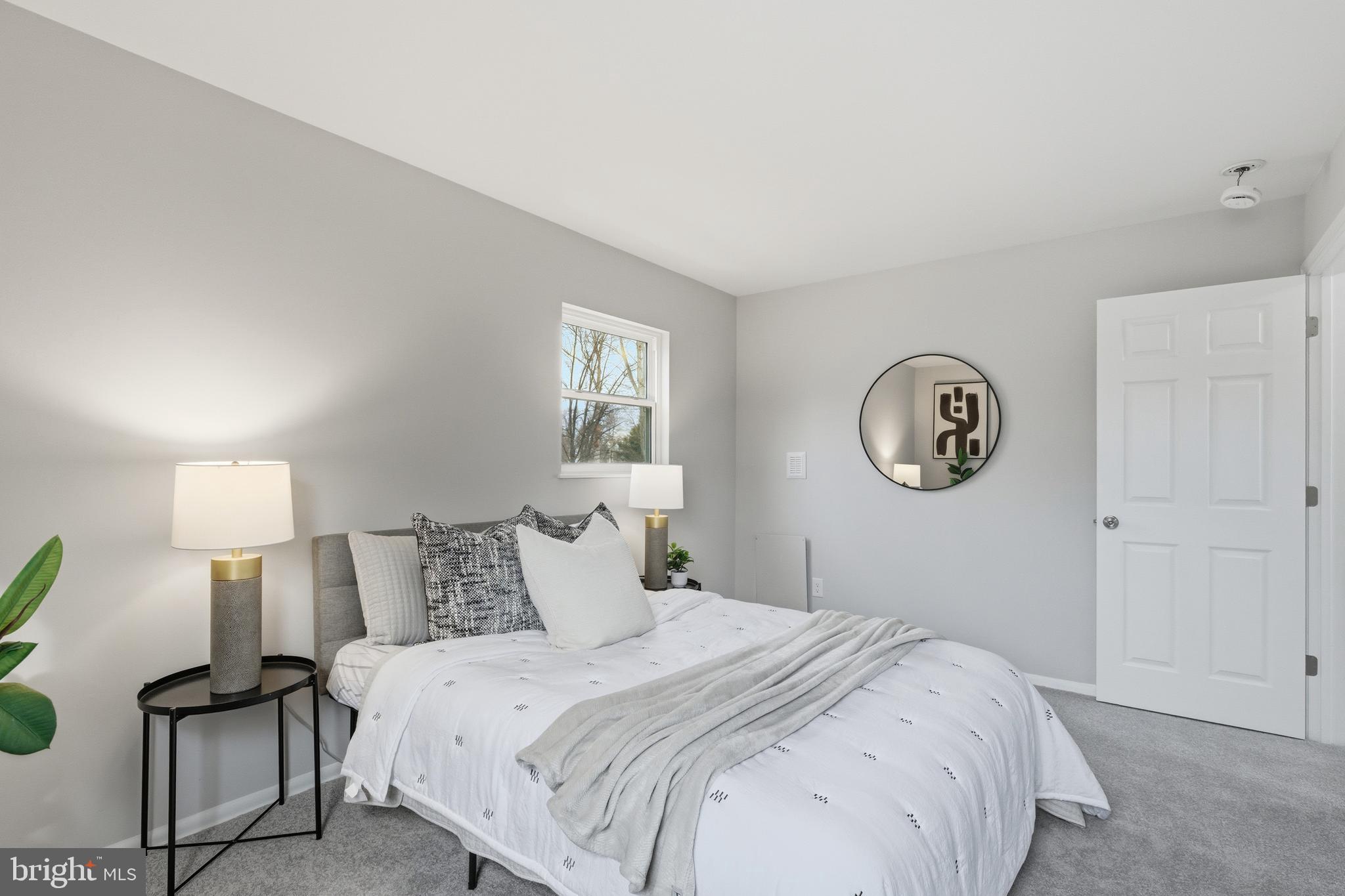 SURRATTS GARDENS - Residential