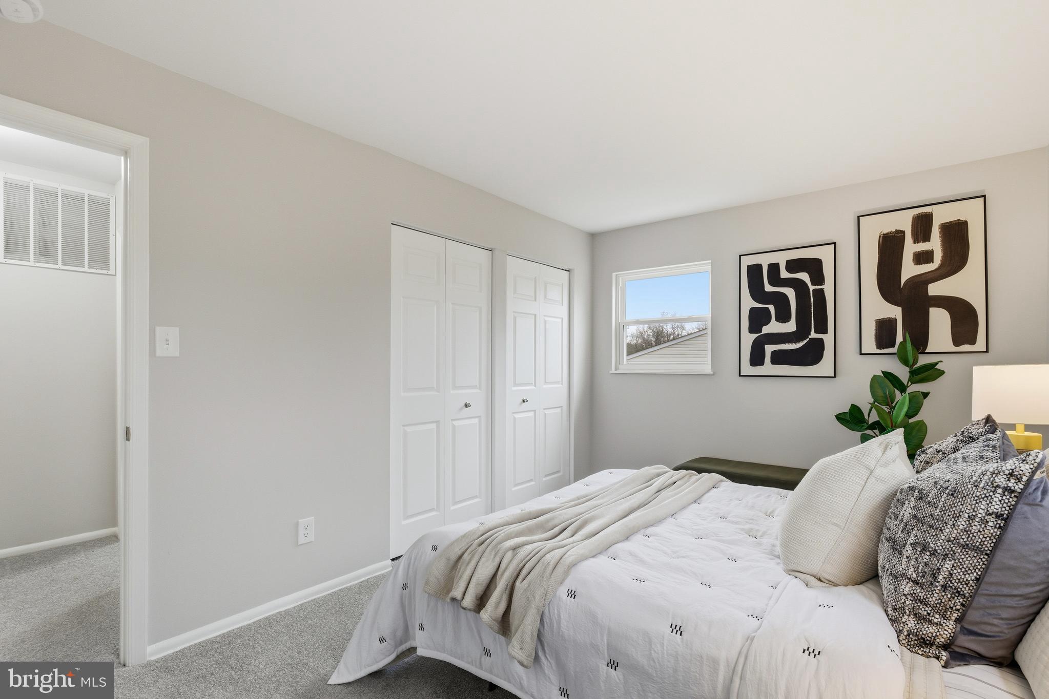 SURRATTS GARDENS - Residential