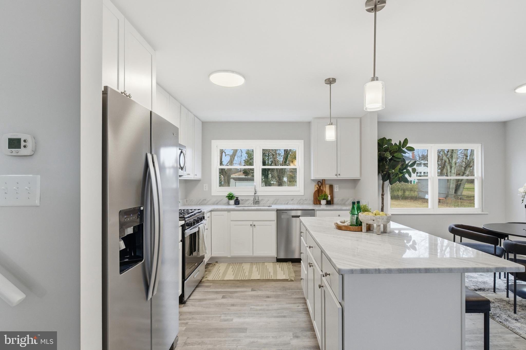 SURRATTS GARDENS - Residential