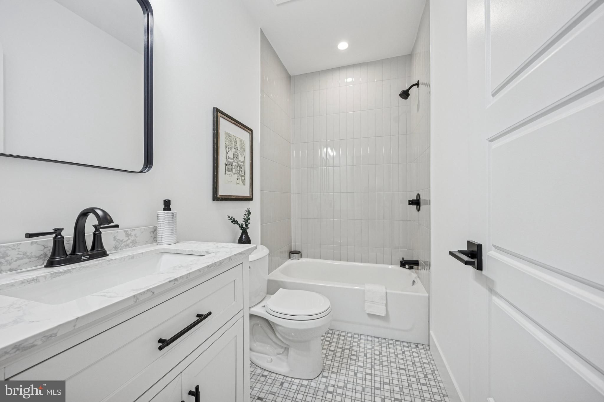 ROXBOROUGH - Residential