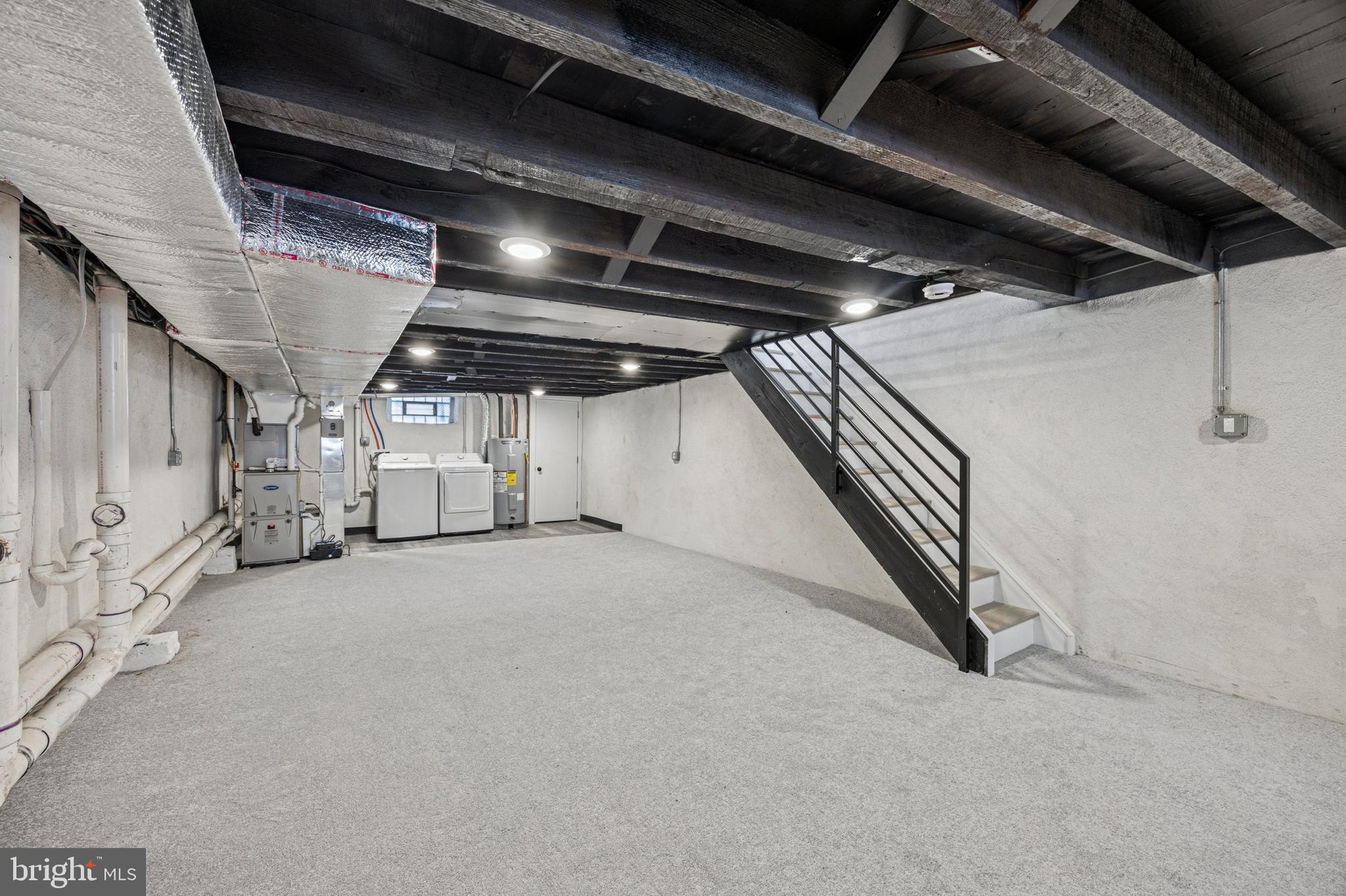 ROXBOROUGH - Residential