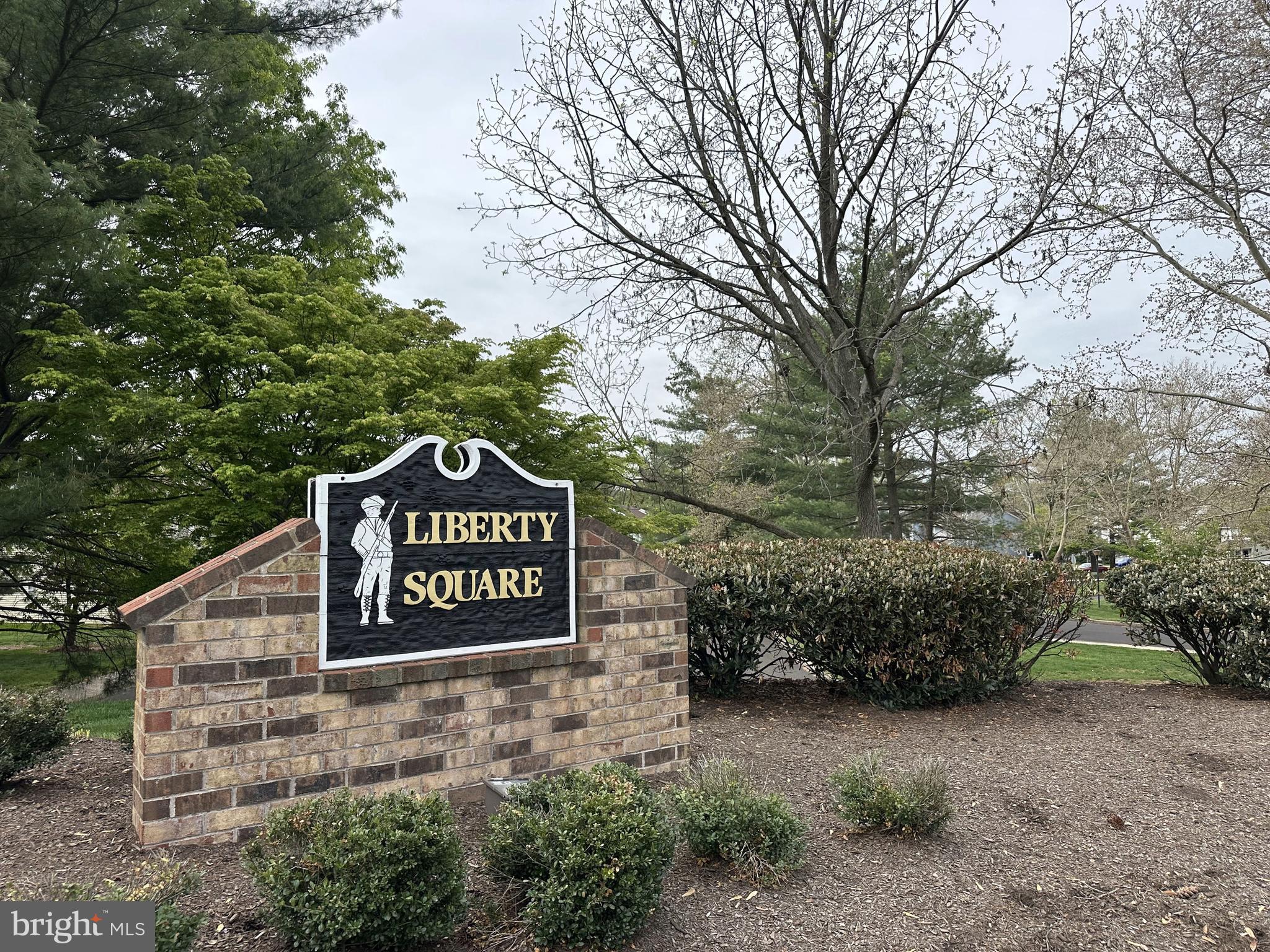 LIBERTY SQUARE - Residential