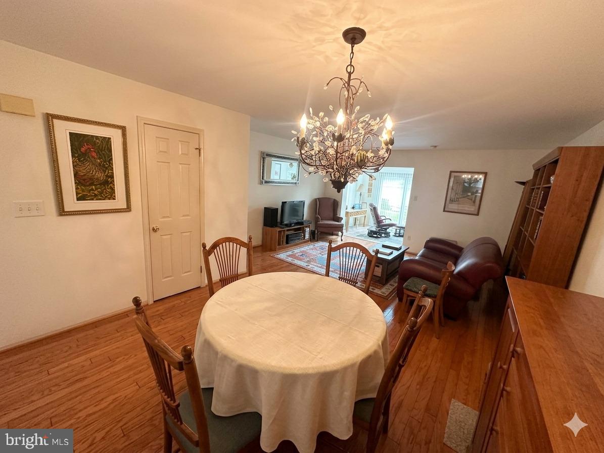 LIBERTY SQUARE - Residential