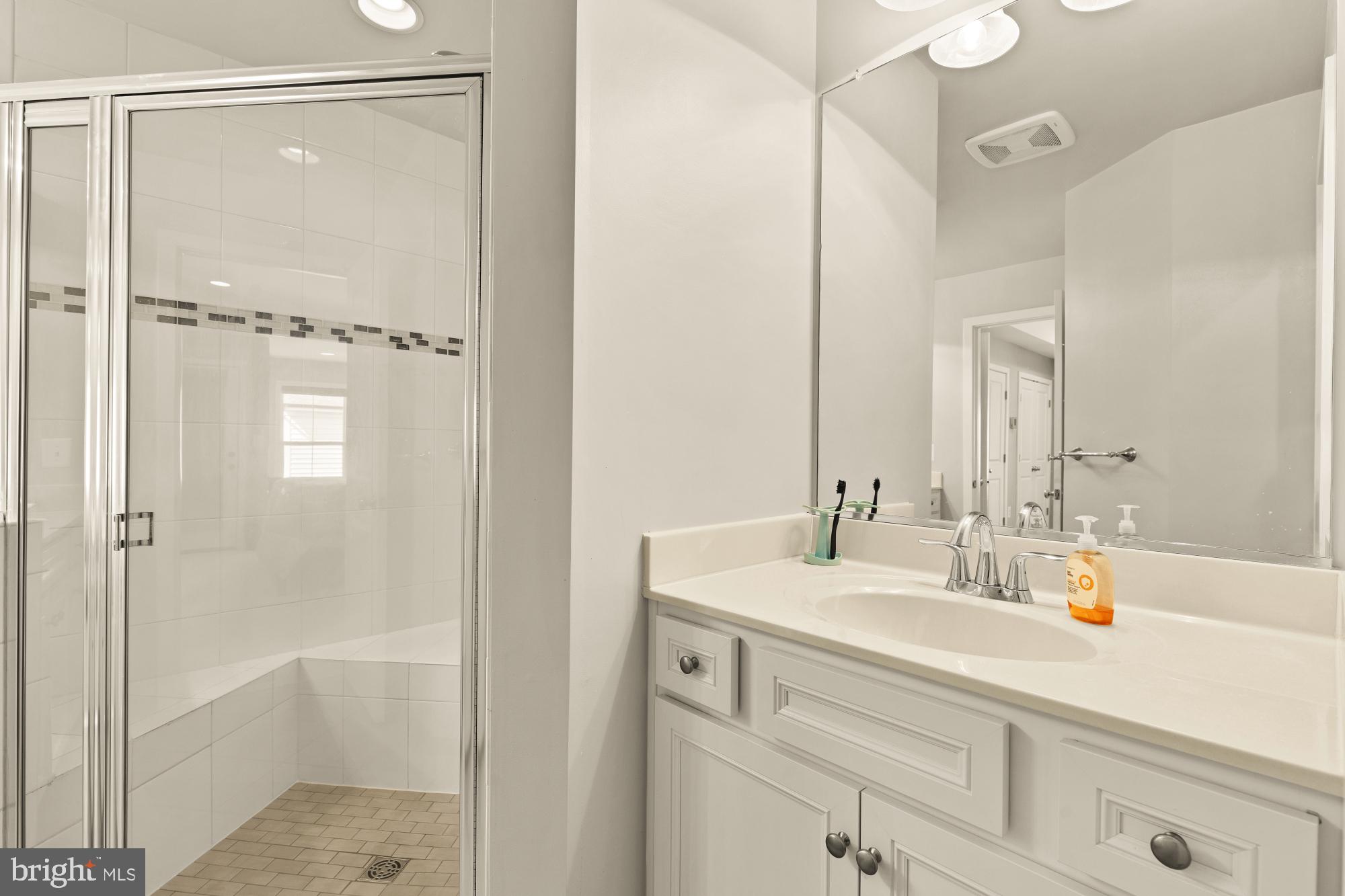 GLENMONT METROCENTRE - Residential