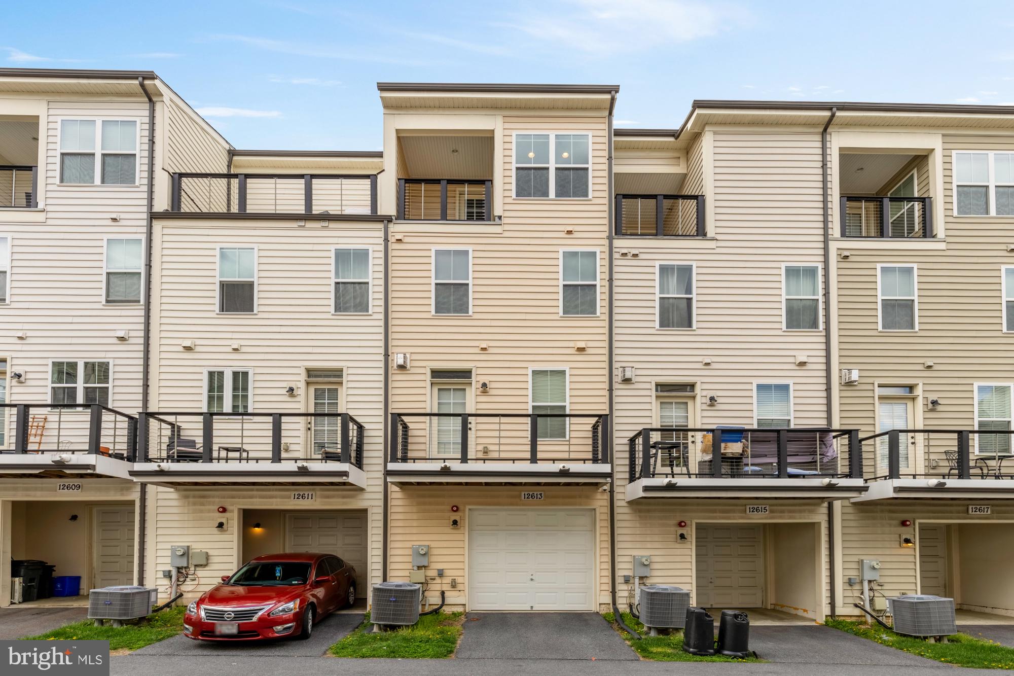 GLENMONT METROCENTRE - Residential