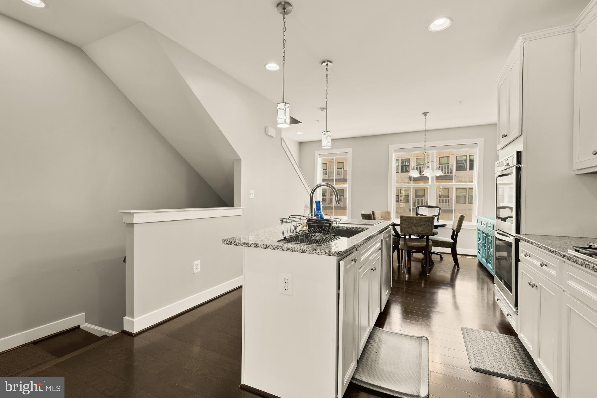 GLENMONT METROCENTRE - Residential