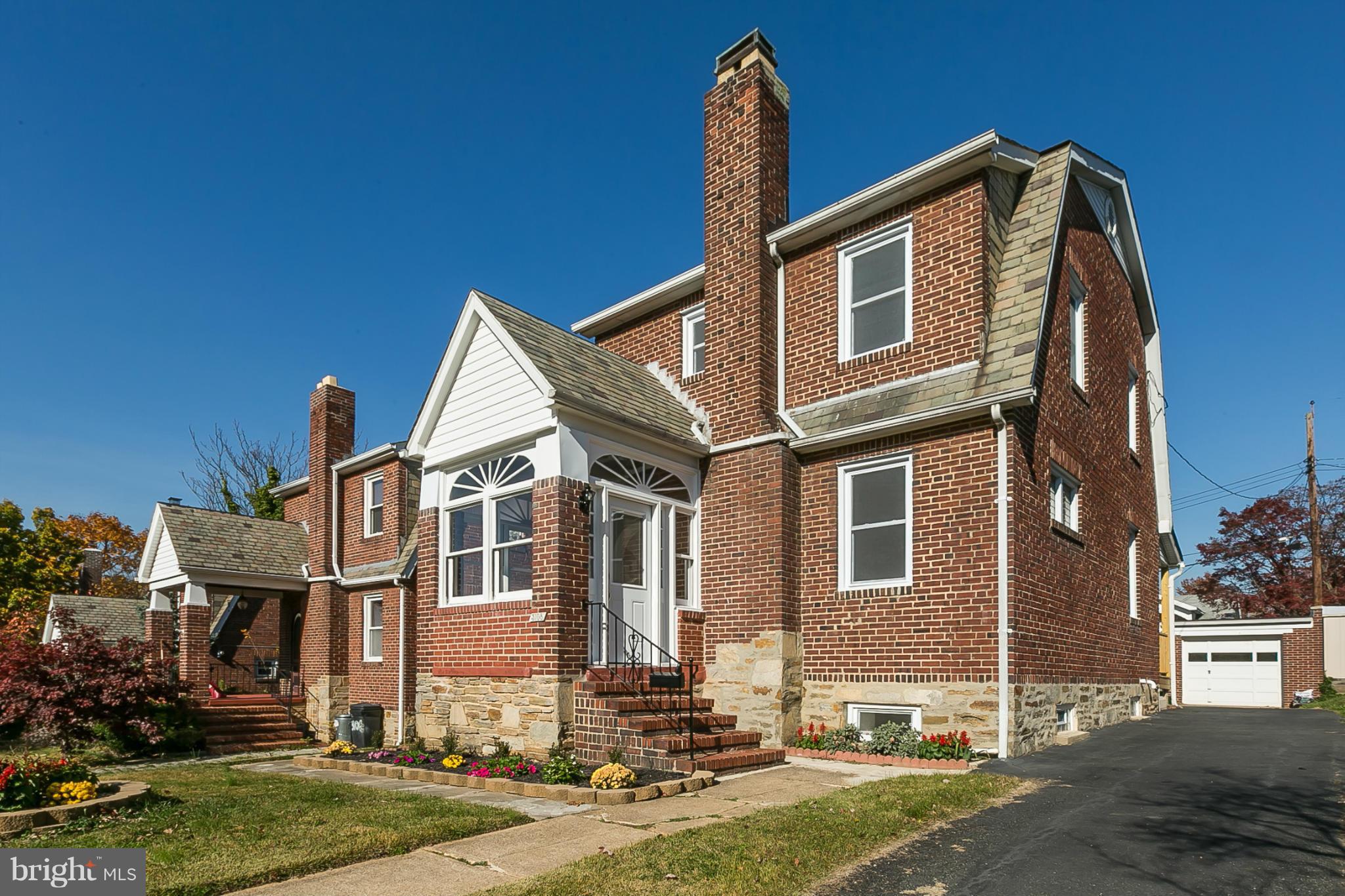 PARKVILLE - Residential