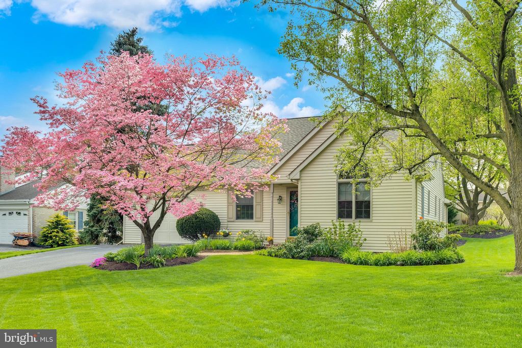 Photo of 336 Sun Valley Drive, Leola, PA 17540 (MLS # PALA2050030)