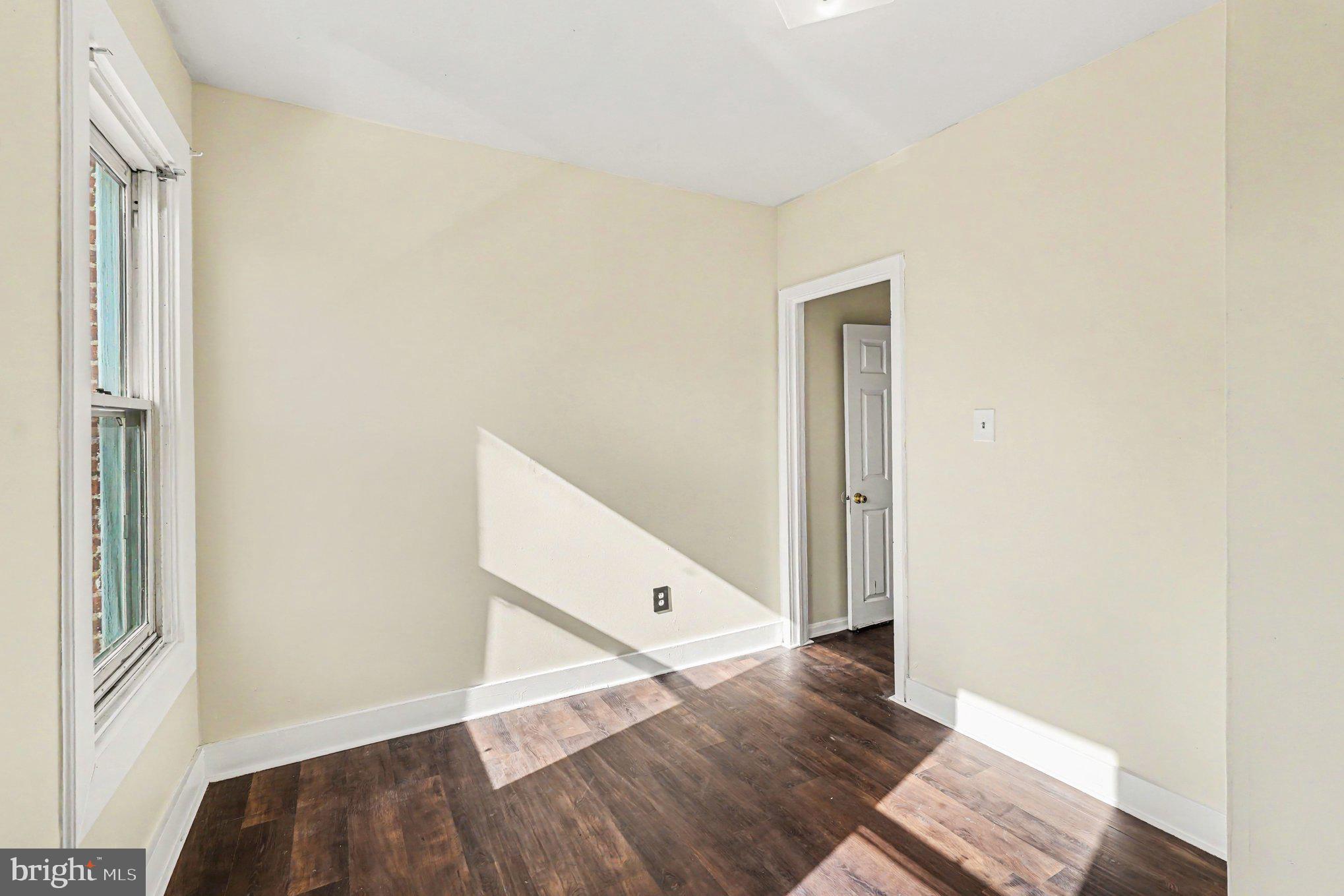 CAMDEN YARDS - Residential