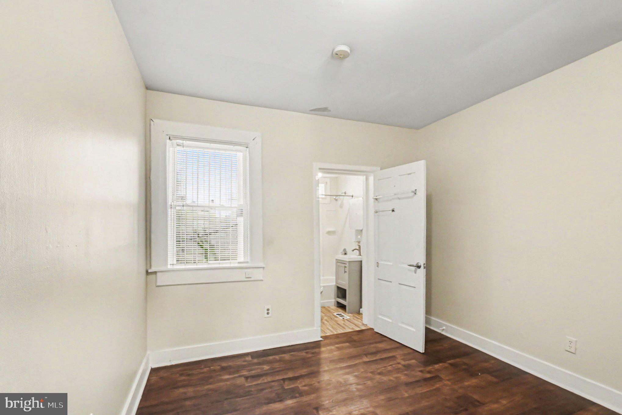 CAMDEN YARDS - Residential