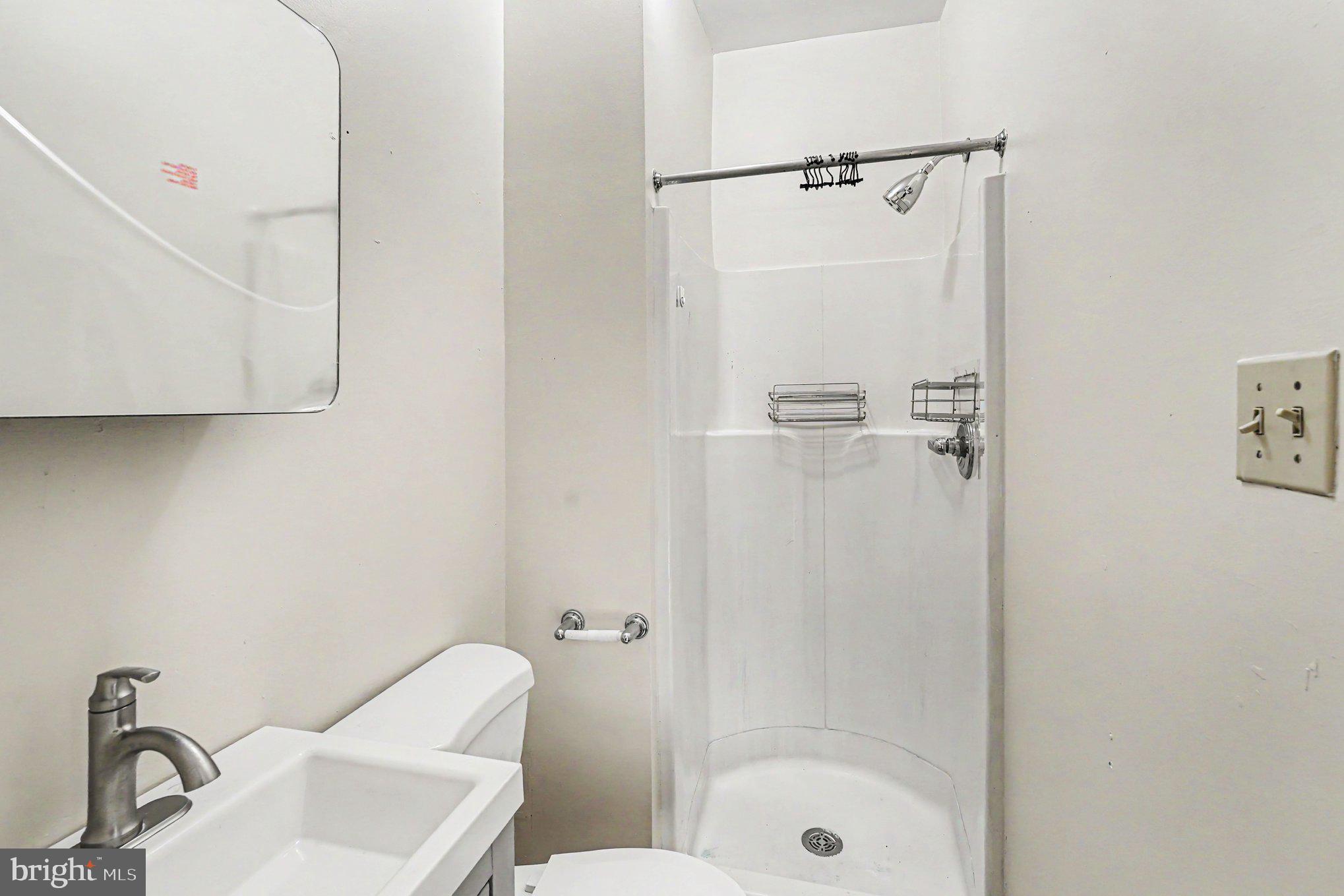 CAMDEN YARDS - Residential