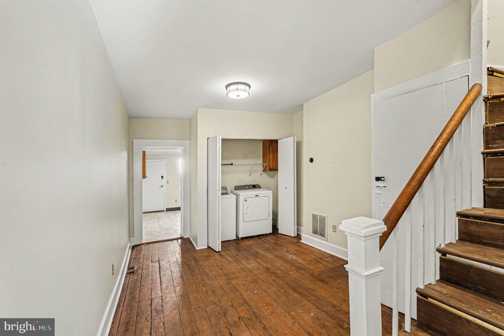 CAMDEN YARDS - Residential