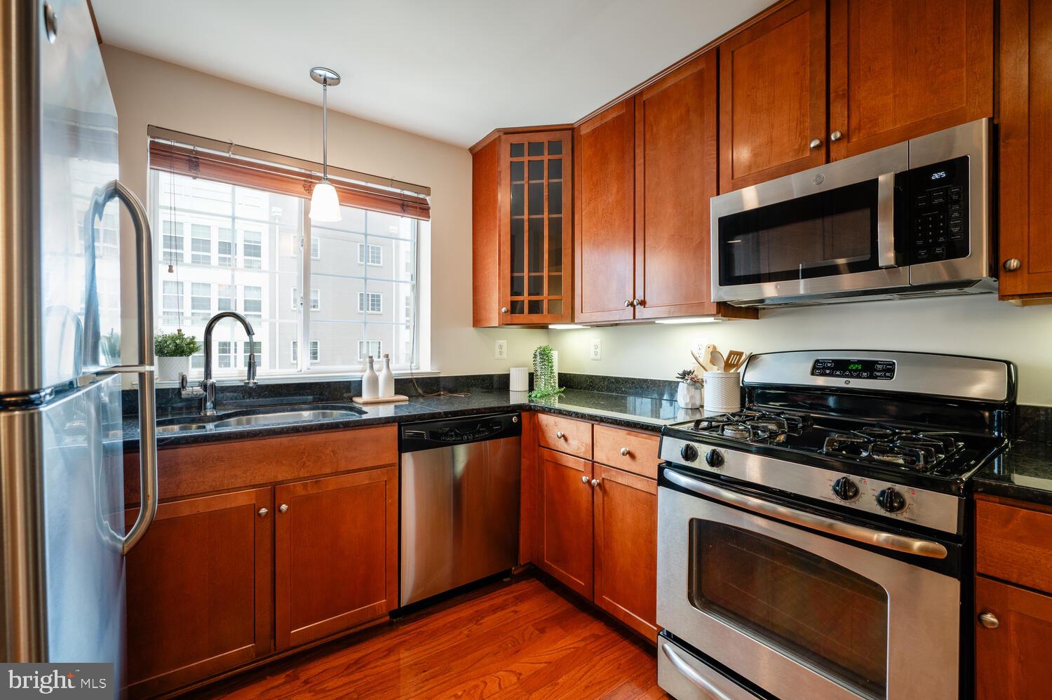 WEST VILLAGE OF SHIRLINGTON - Residential