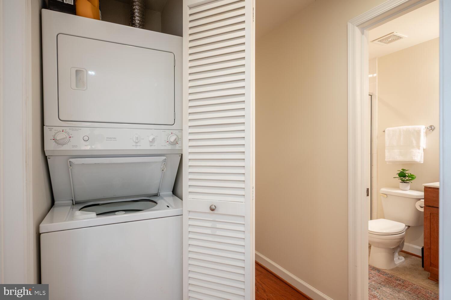 WEST VILLAGE OF SHIRLINGTON - Residential