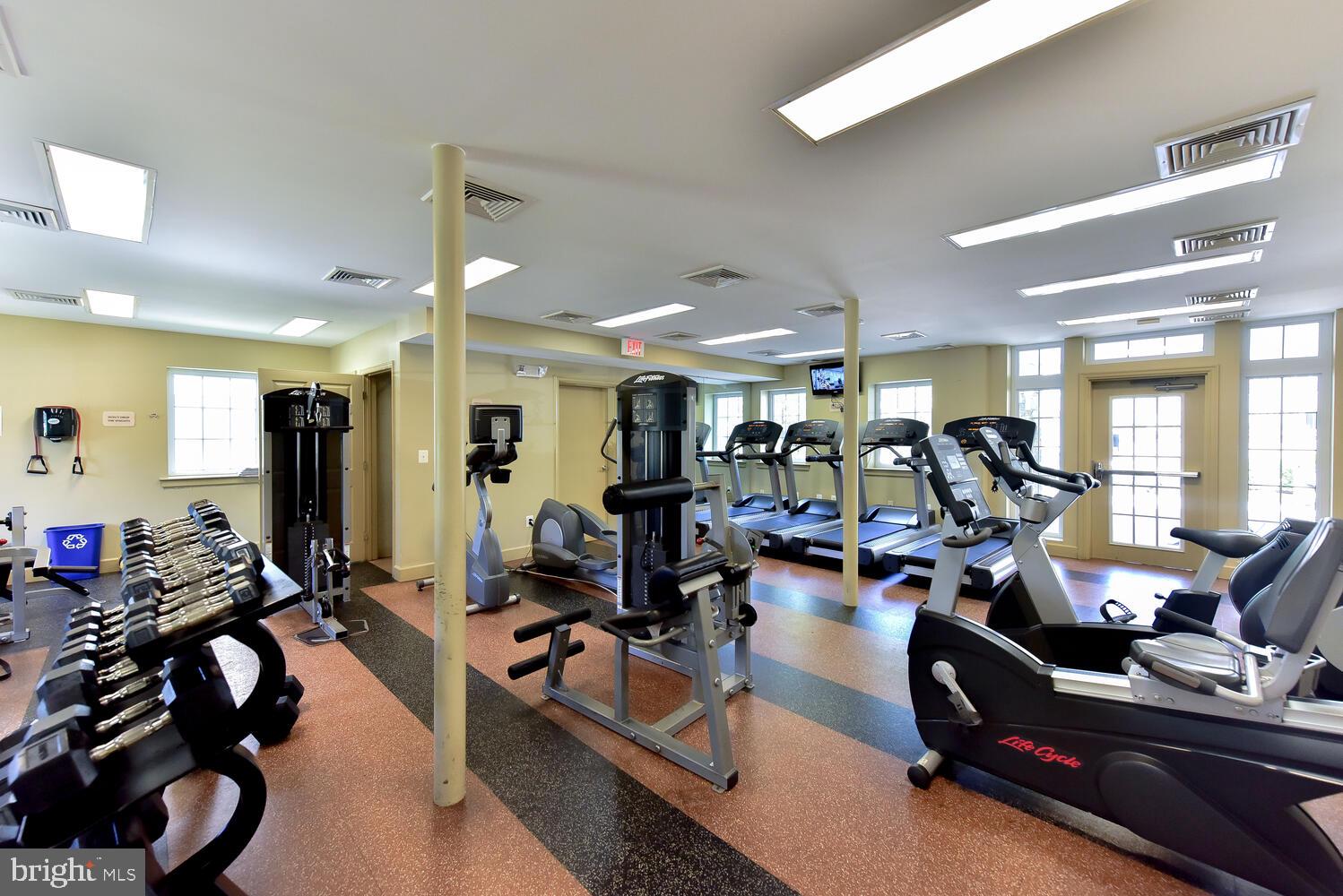 WEST VILLAGE OF SHIRLINGTON - Residential