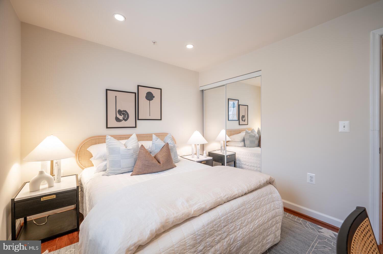 WEST VILLAGE OF SHIRLINGTON - Residential