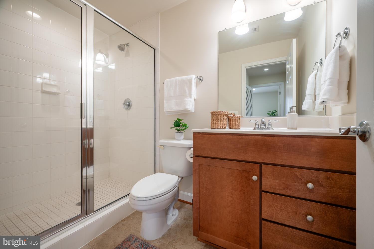 WEST VILLAGE OF SHIRLINGTON - Residential