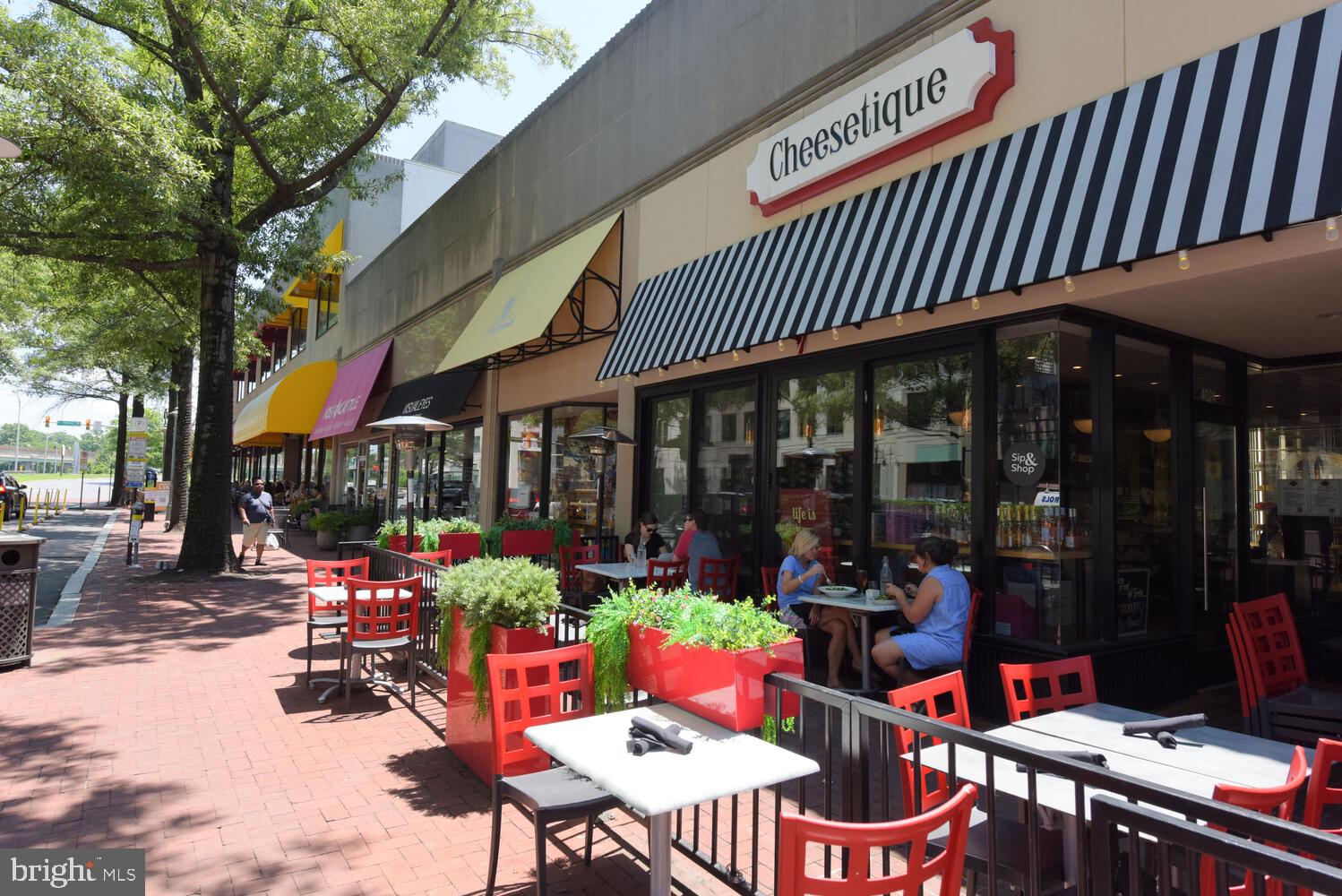 WEST VILLAGE OF SHIRLINGTON - Residential