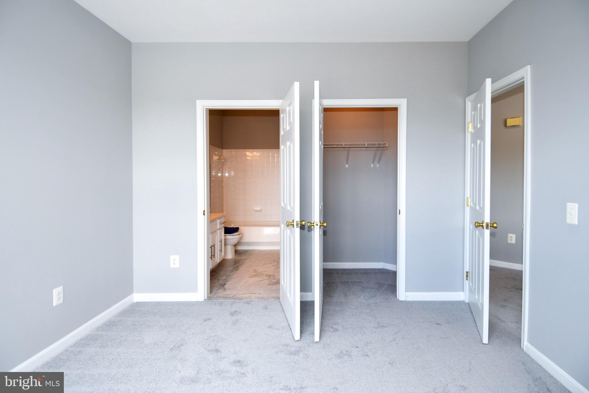 BOWIE TOWERS - Residential