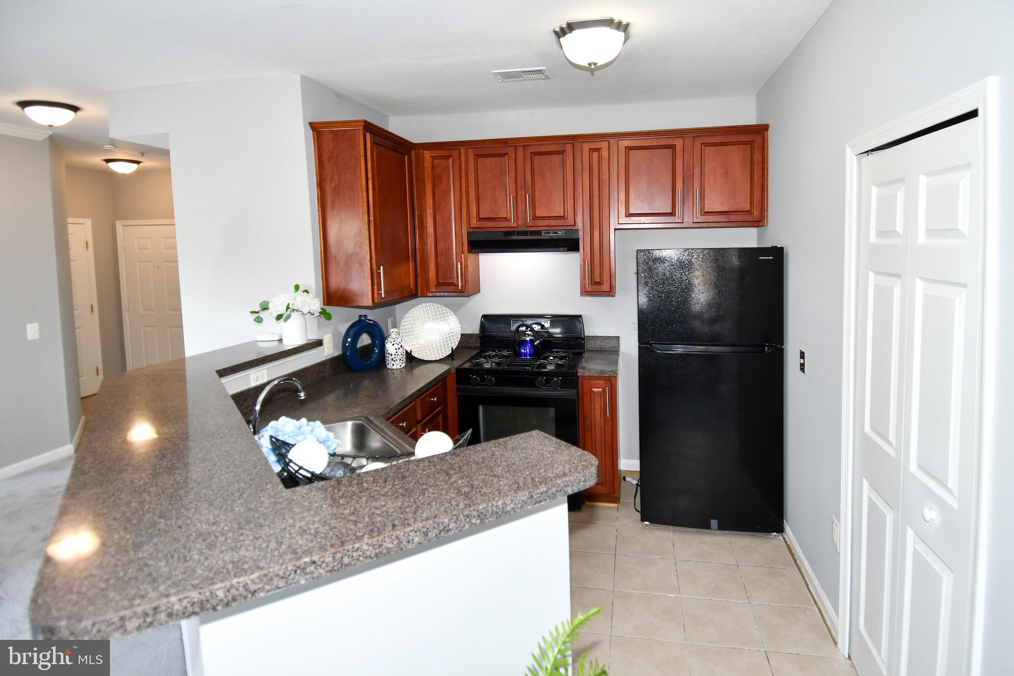 BOWIE TOWERS - Residential