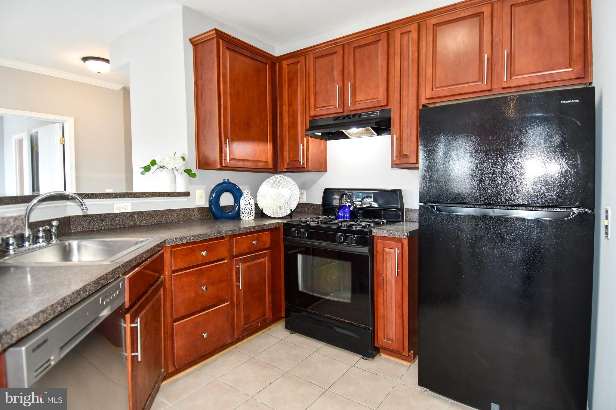 BOWIE TOWERS - Residential